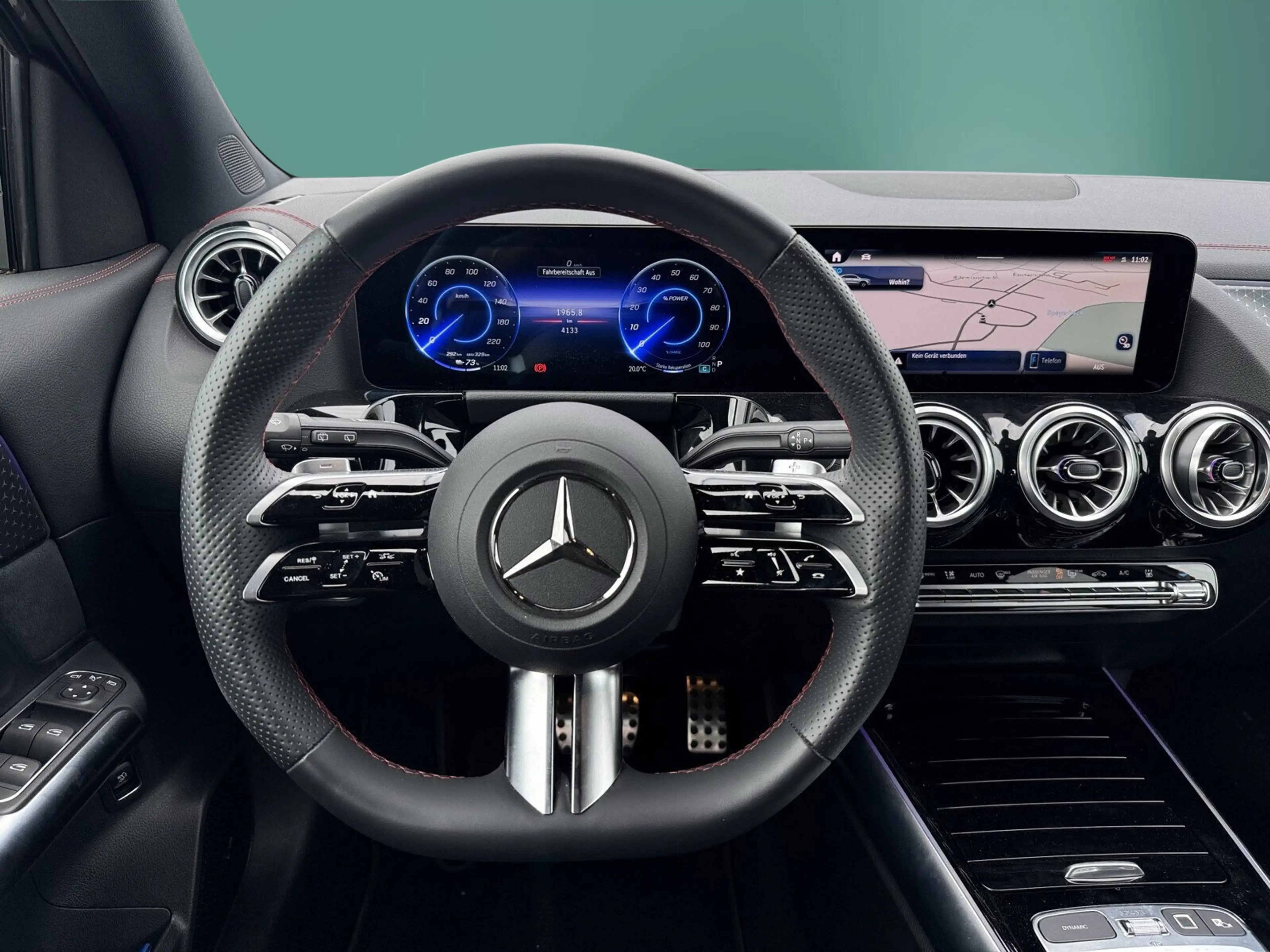 Mercedes-Benz EQA 300 EQA 300 4M AMG*KAMERA*AHK*DISTRONIC*SHZ*LHZ*KEYL — photo 10