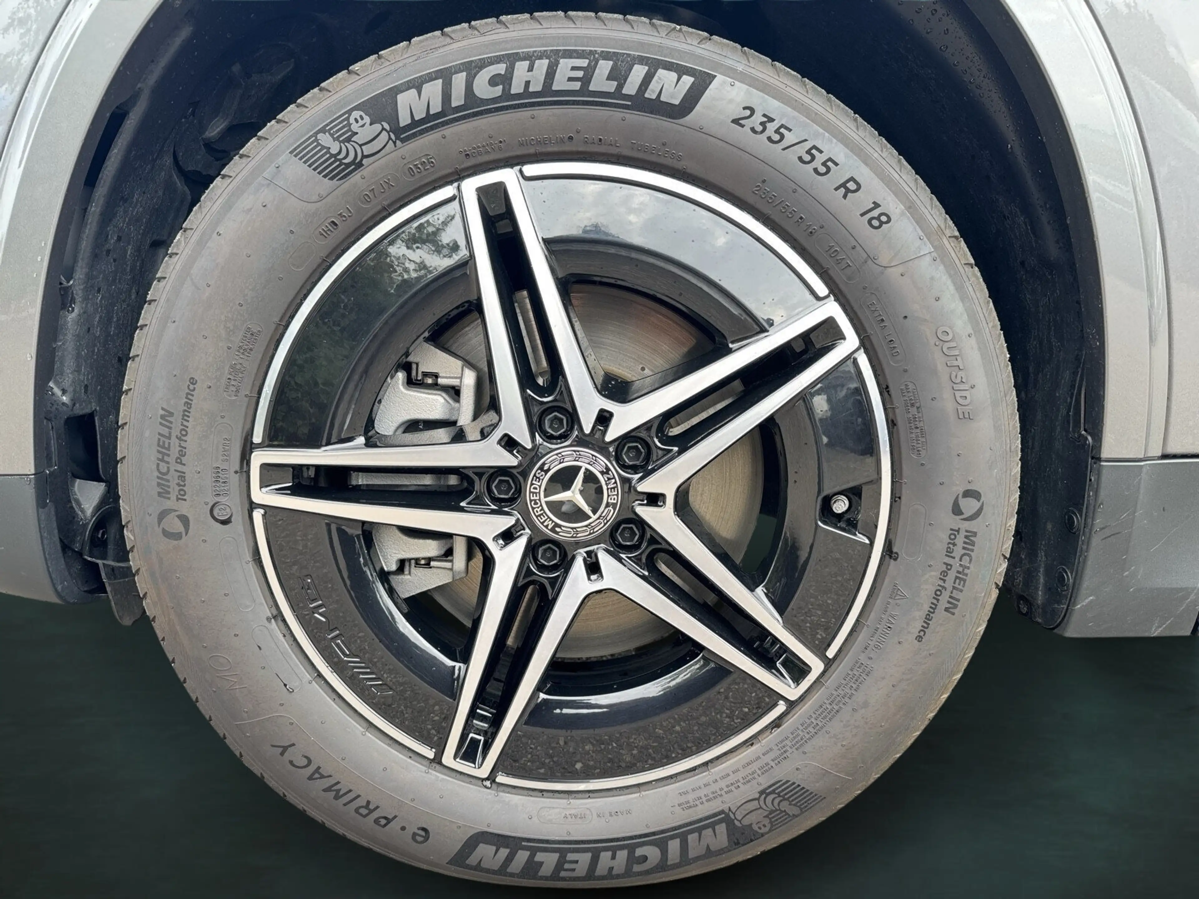 Mercedes-Benz EQA 300 EQA 300 4M AMG*KAMERA*AHK*DISTRONIC*SHZ*LHZ*KEYL — photo 15