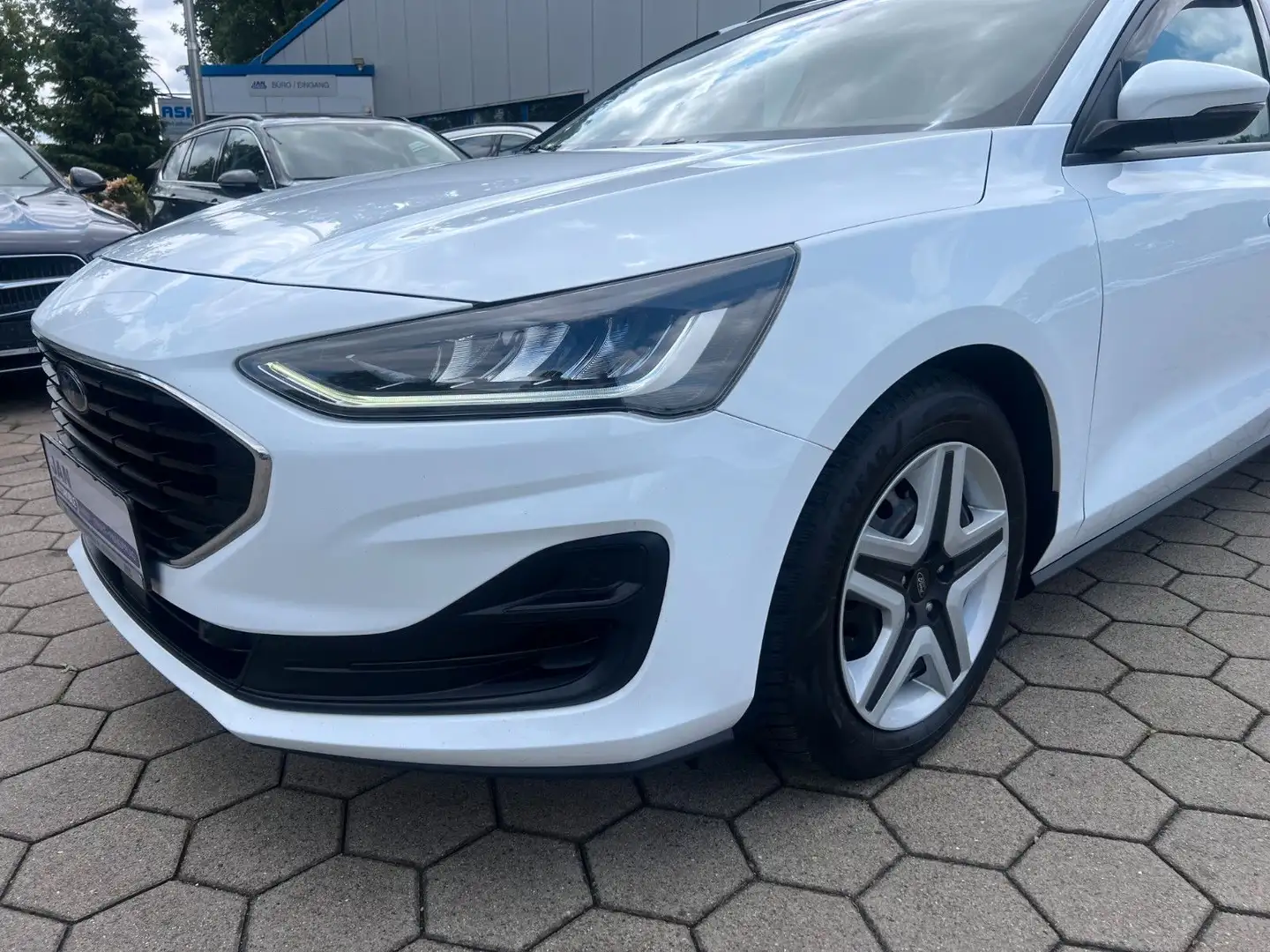 Ford Focus Turnier 1.5 Cool & Connect Kamera LED Weiß - 2