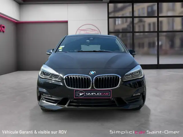 BMW 2 Series view 4