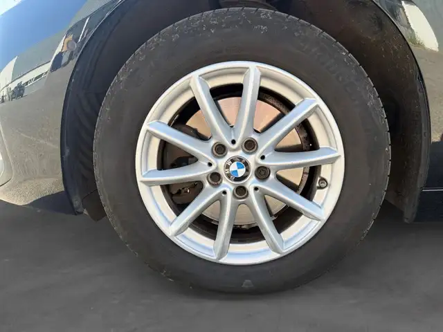 BMW 2 Series view 15