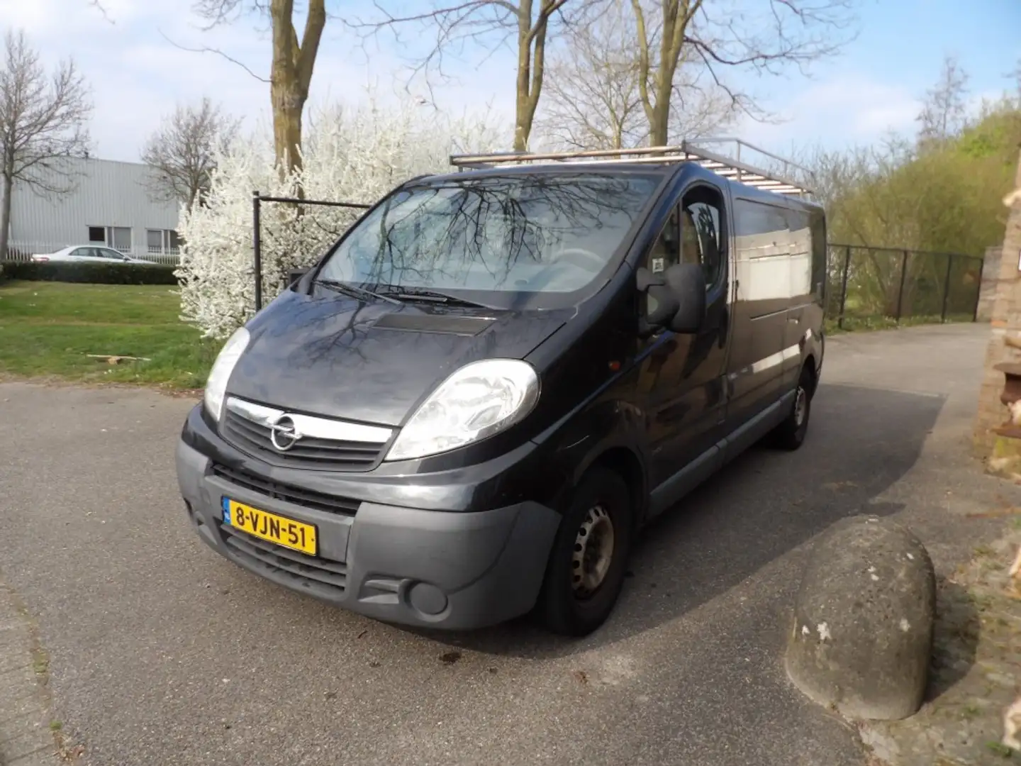Opel Vivaro 2.5 CDTI L2- dubbel cabine - airco - 6 bak - marge Siyah - 1