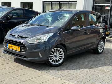 1.0 EcoBoost Titanium, Navigatie,Parkeersensoren,A