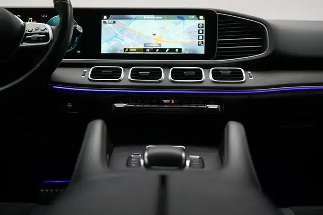 Mercedes-Benz GLE view 18