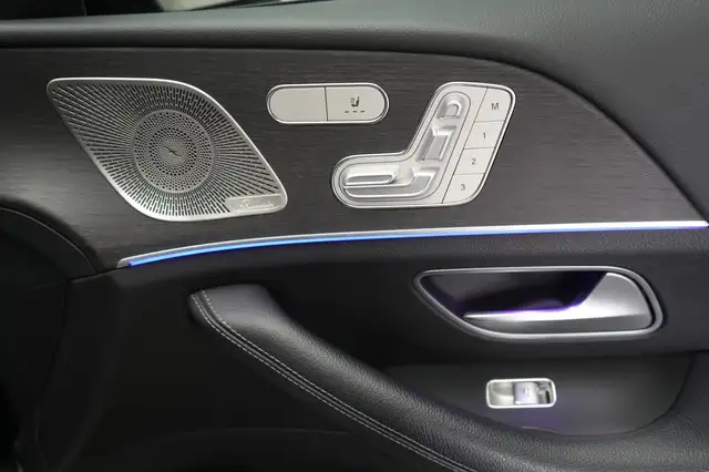 Mercedes-Benz GLE view 9