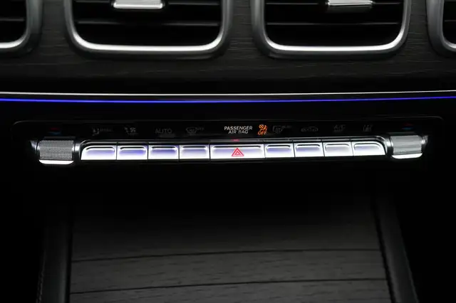 Mercedes-Benz GLE view 26