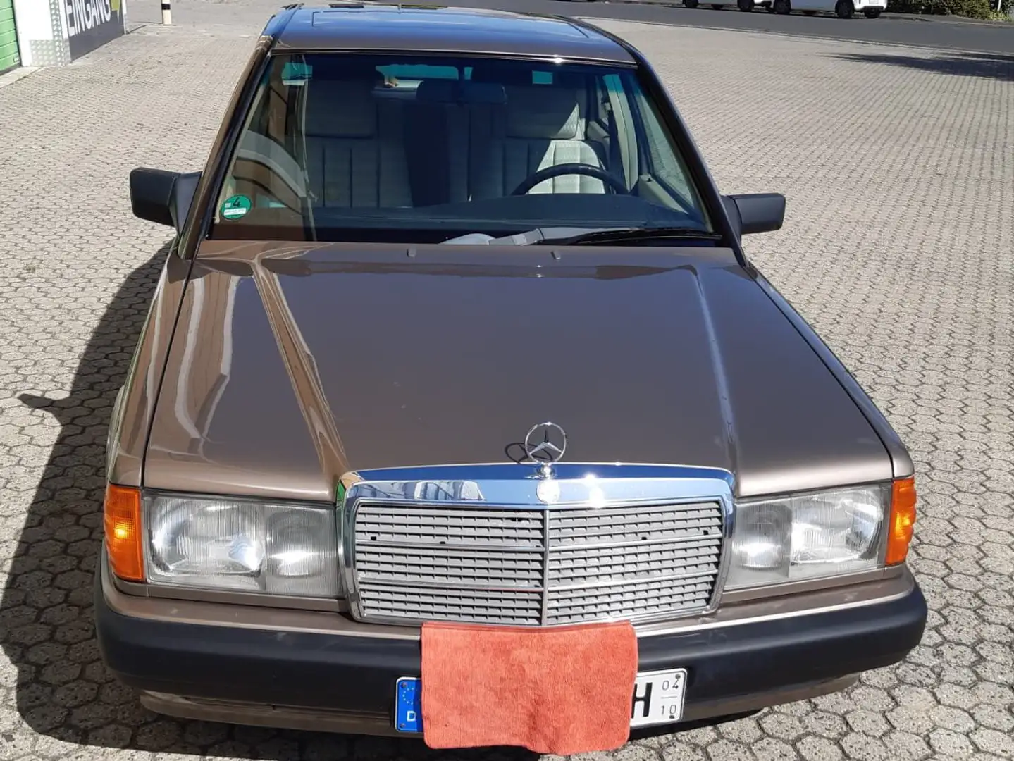 Mercedes-Benz 190 E mit H-Kennzeichen Bronze - 2