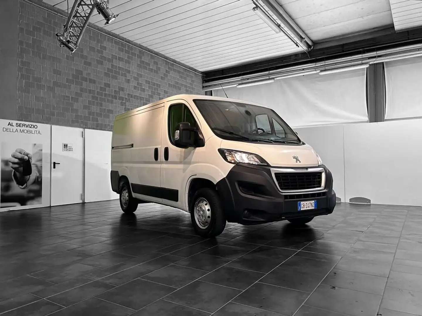 Peugeot Boxer 328 2.2 bluehdi 120cv S&S L1H1 Affaire E6d Bianco - 1