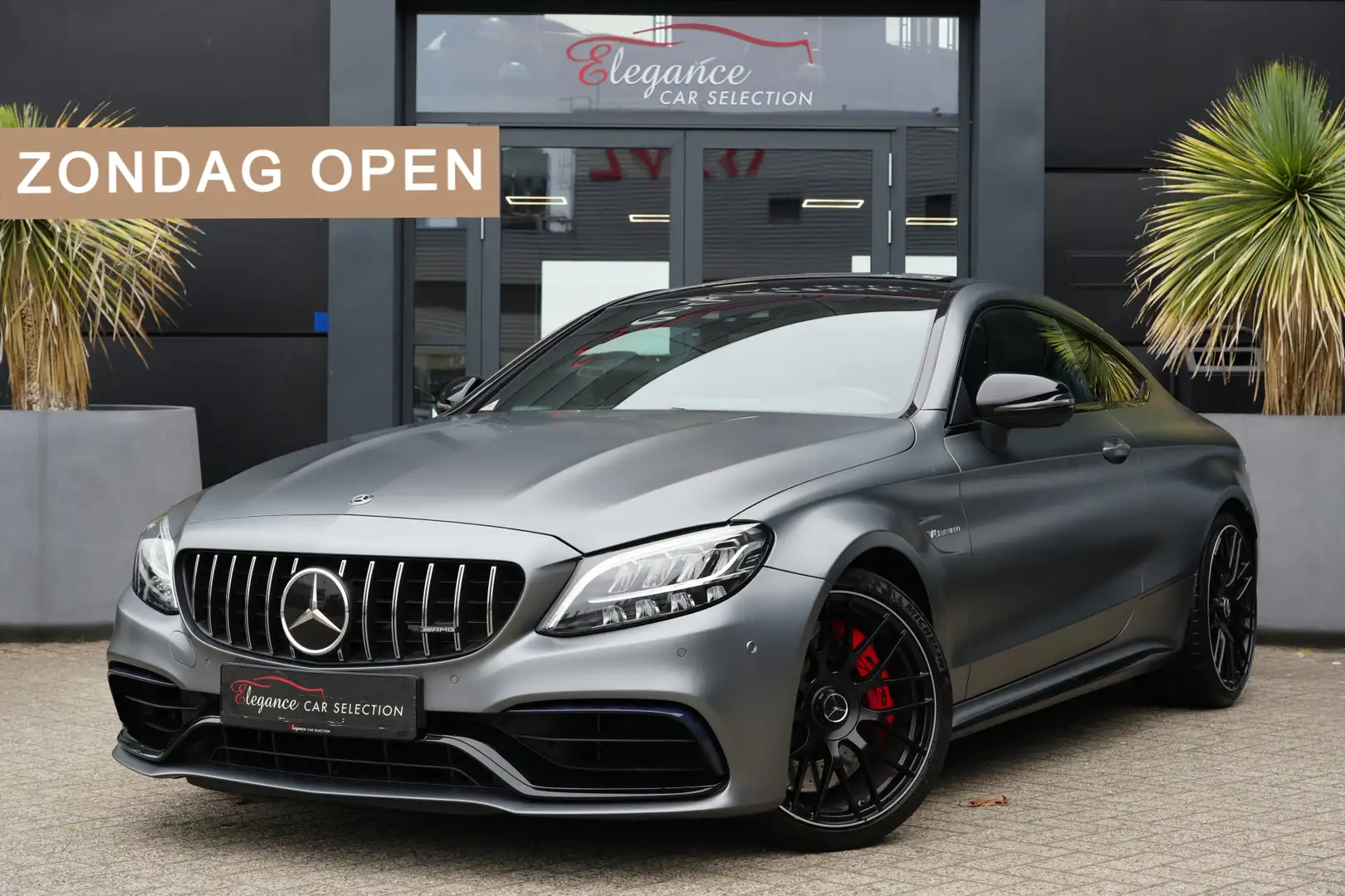 Mercedes-Benz C 63 AMG Coupé S 510pk Panoramadak/Burmester/Akrapovič Grau - 1