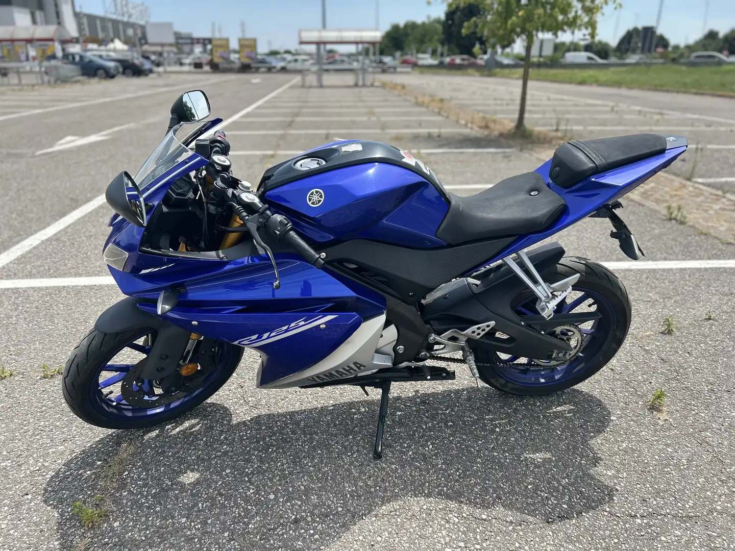 Yamaha YZF-R125 - 2