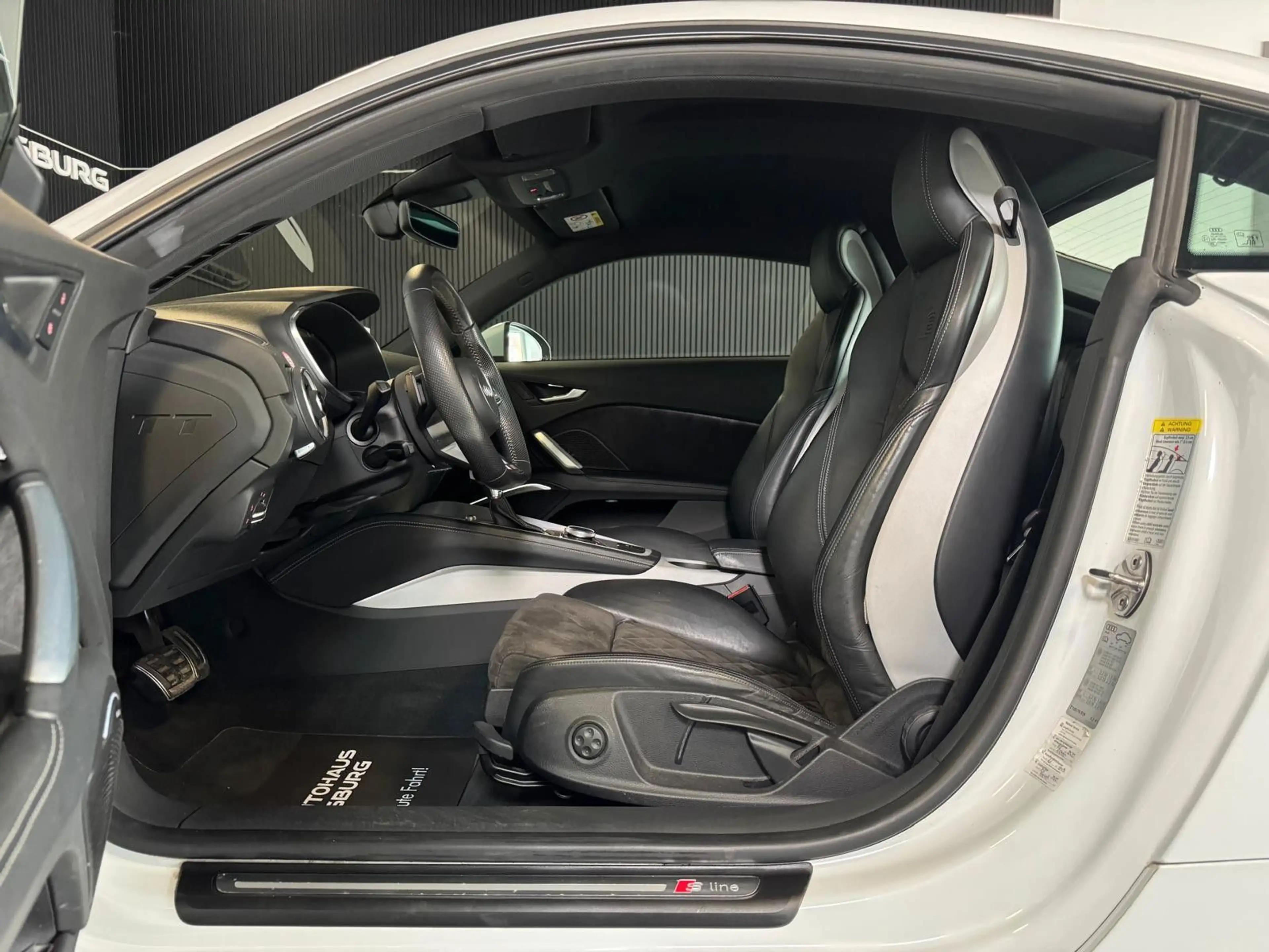 Audi TT Coupe 2.0TFSI quattro S-Line/Matrix+Bang&Oluf — photo 10