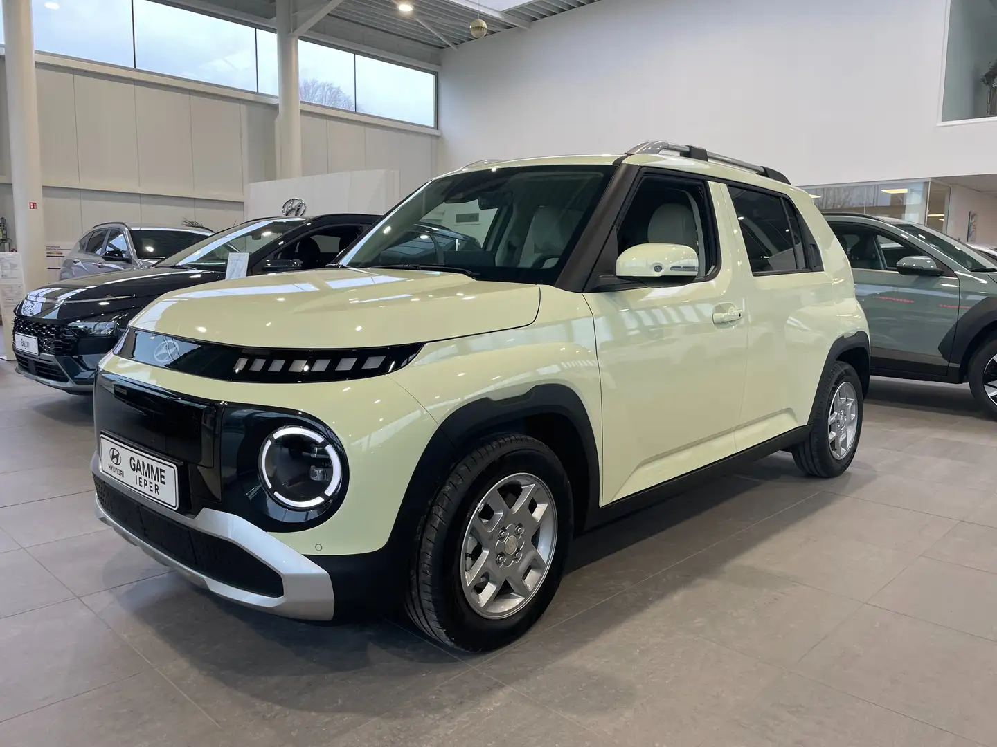 Hyundai Inster 49kWh URBAN Jaune - 1