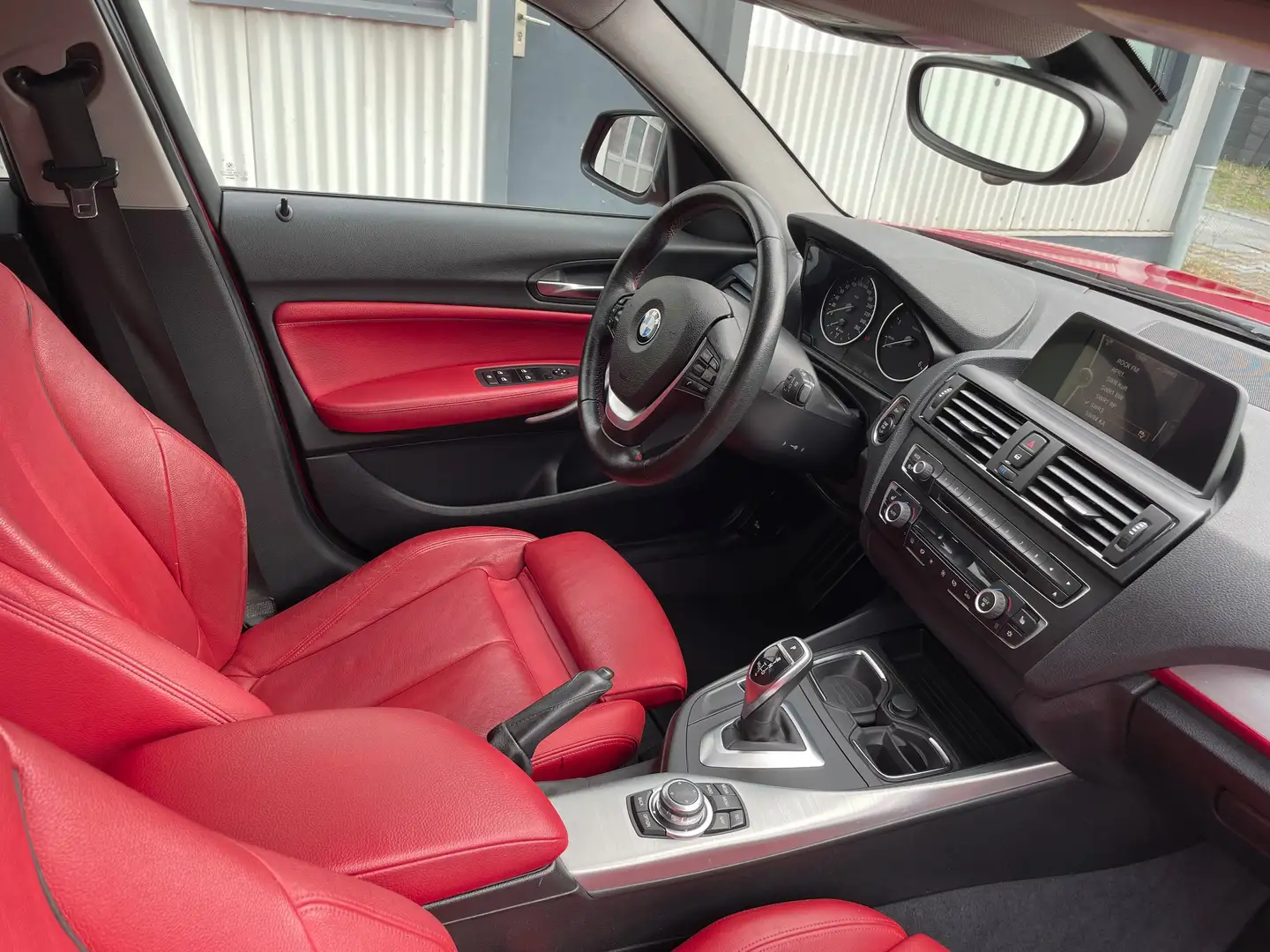 BMW 120 BMW 120d Aut. Sport Line Rot - 2