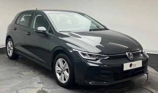 Volkswagen Golf view 2