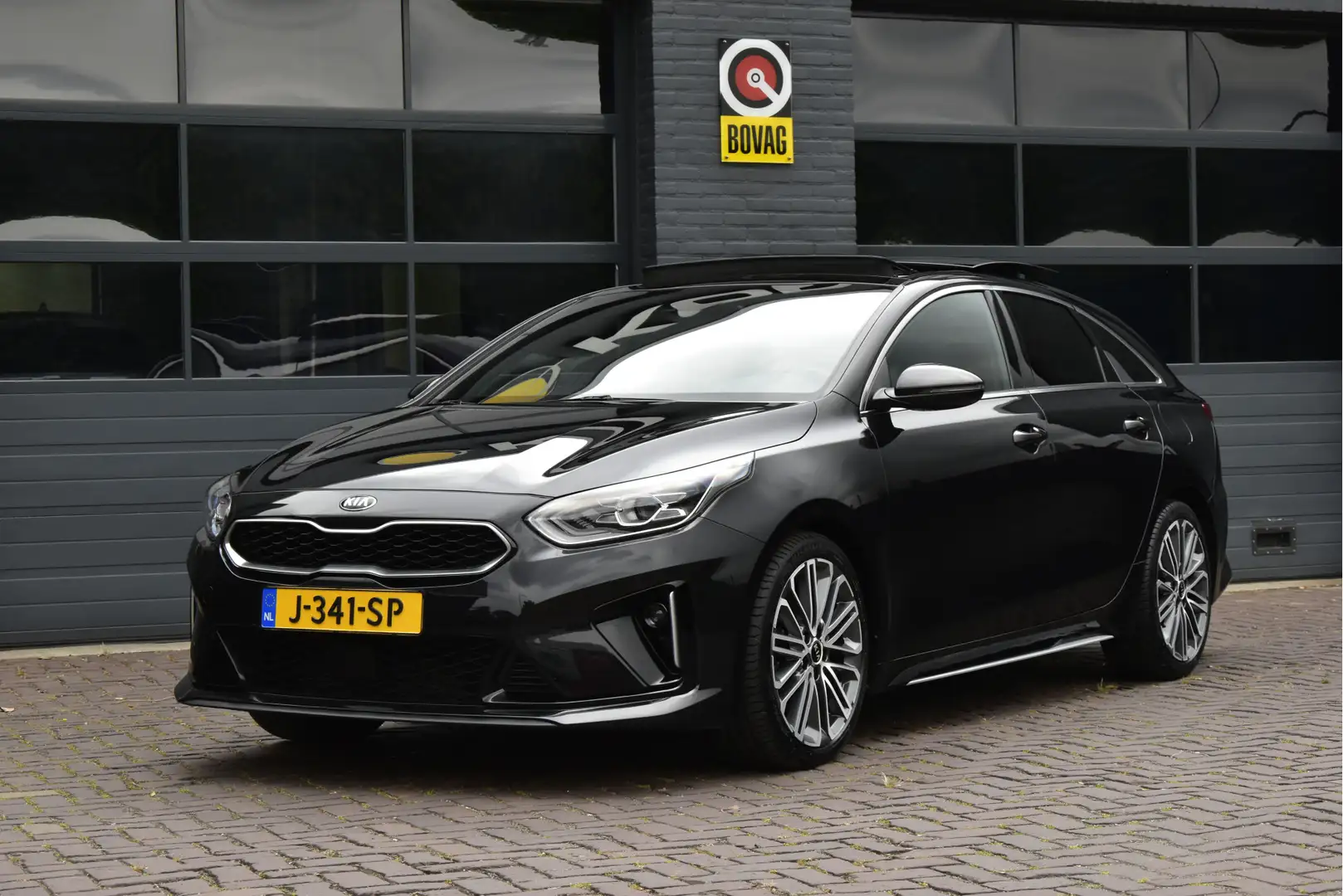 Kia ProCeed / pro_cee'd 1.4 T-GDI GT-PlusLine Automaat Zwart - 2