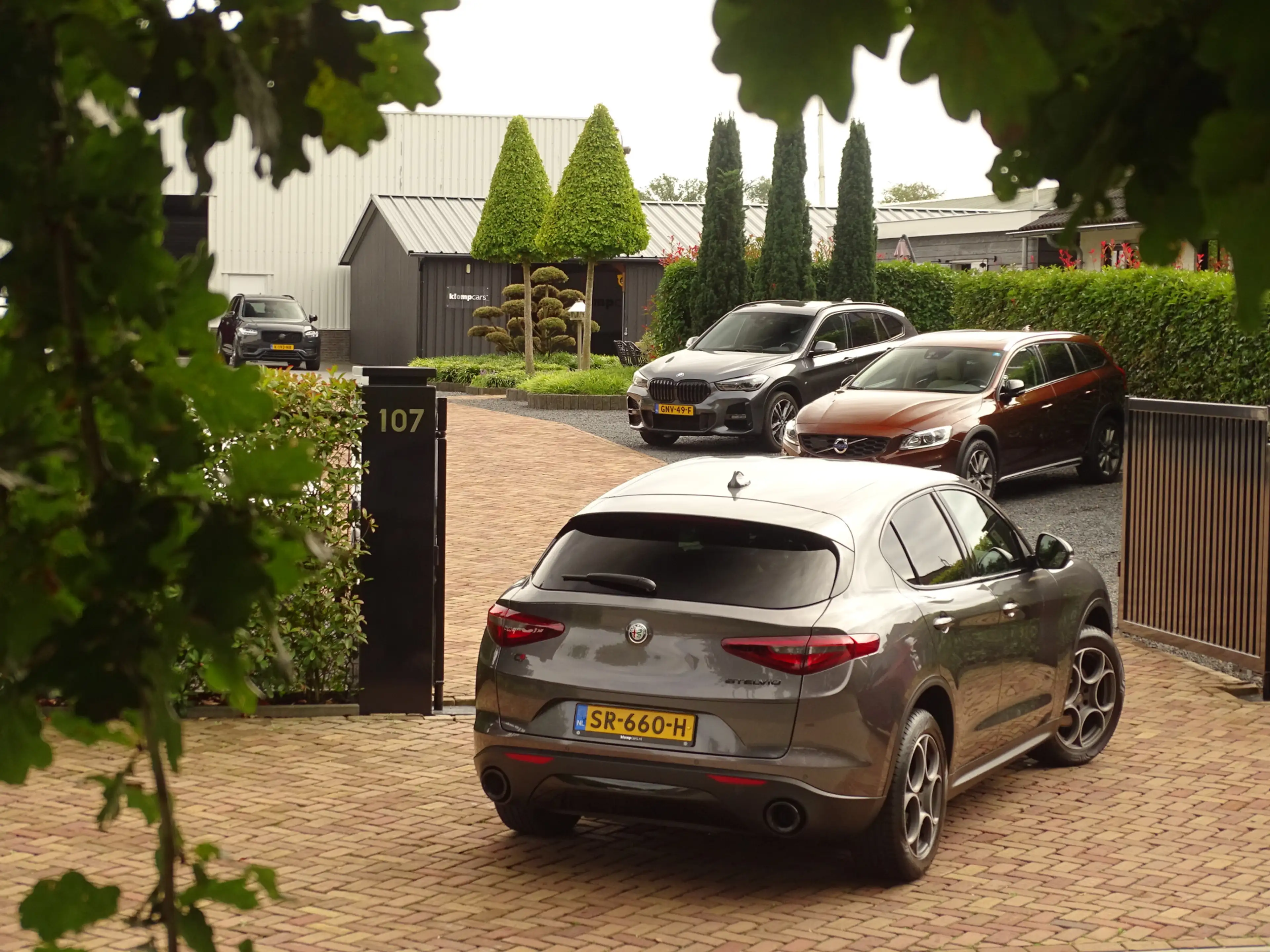 Alfa Romeo Stelvio 2.0 T AWD Velocest. | Carplay!! | Flippers | All-B — photo 6