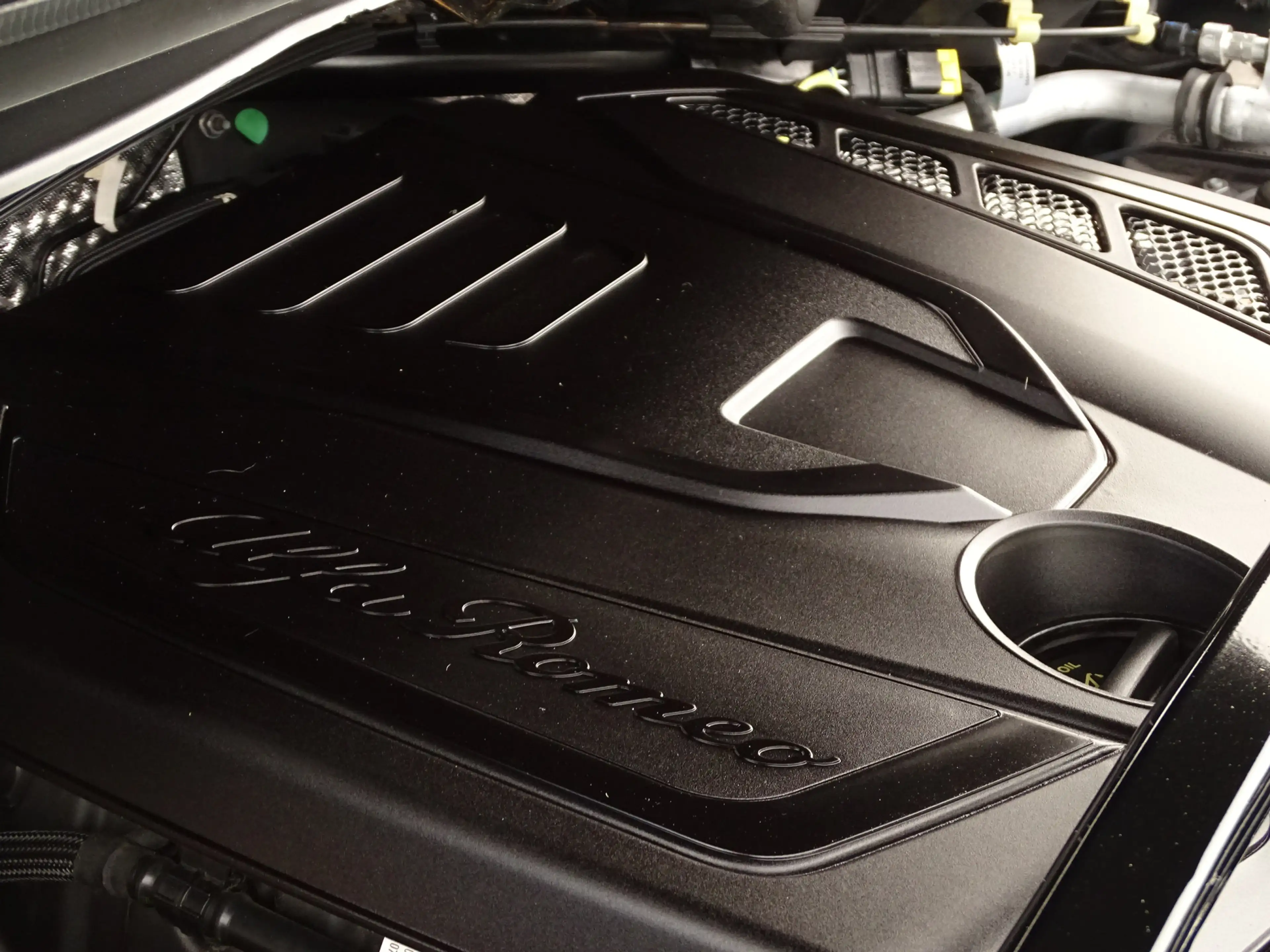Alfa Romeo Stelvio 2.0 T AWD Velocest. | Carplay!! | Flippers | All-B — photo 16