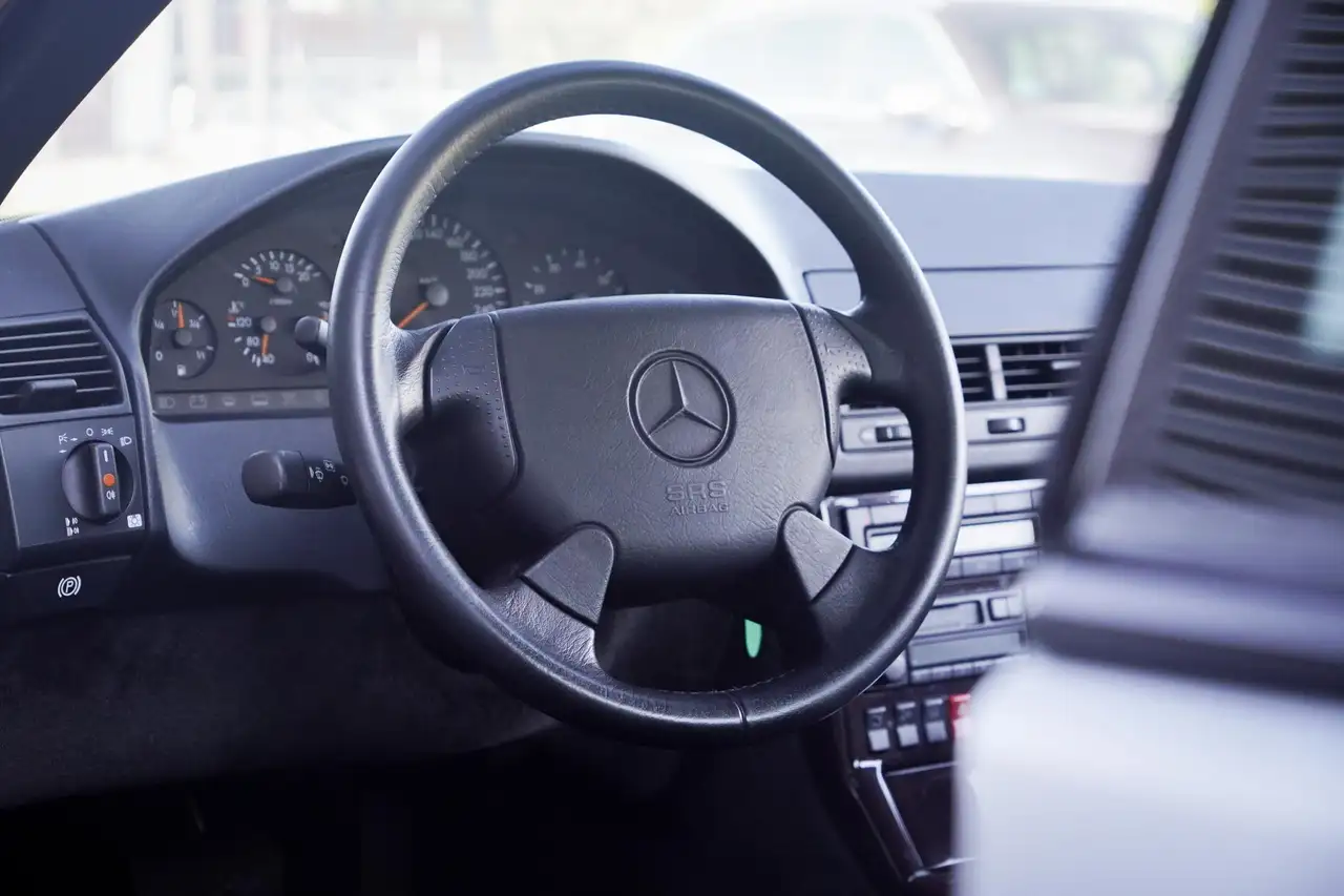 Mercedes-Benz SL 280 Cabrio / NL Auto / Volledige Historie, foto 6