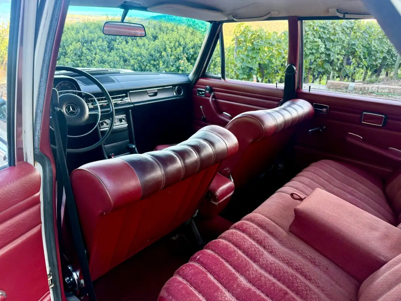Mercedes-Benz 220 /8 W115, orig.Scheckheft, Vergaser überholt!, foto 11