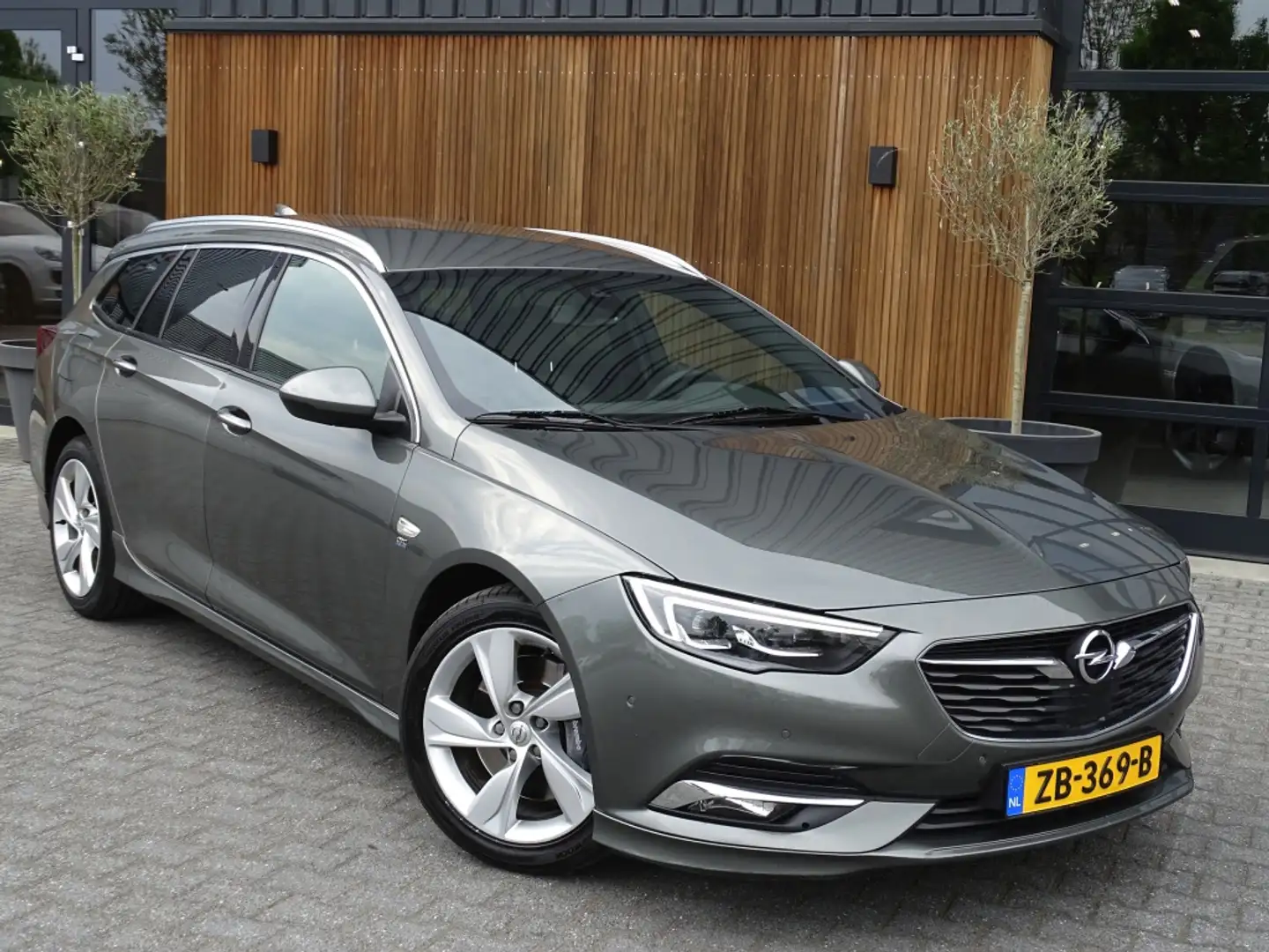 Opel Insignia Sports Tourer 2.0 Turbo 260PK 4x4 / OPC Line / Bre Gris - 2