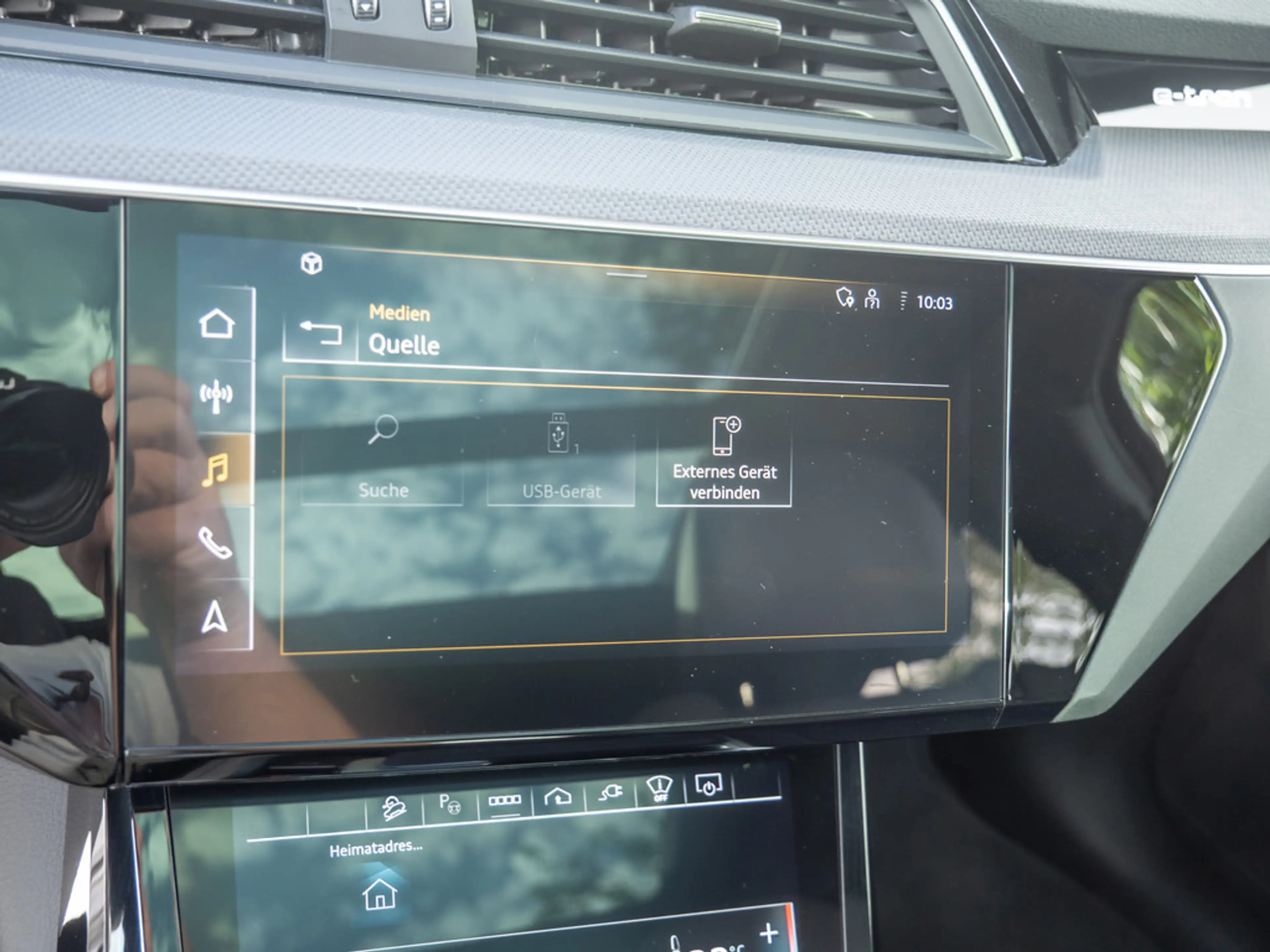 Audi Q8 e-tron S line 55 quattro MATRIX PANO ACC B — photo 12