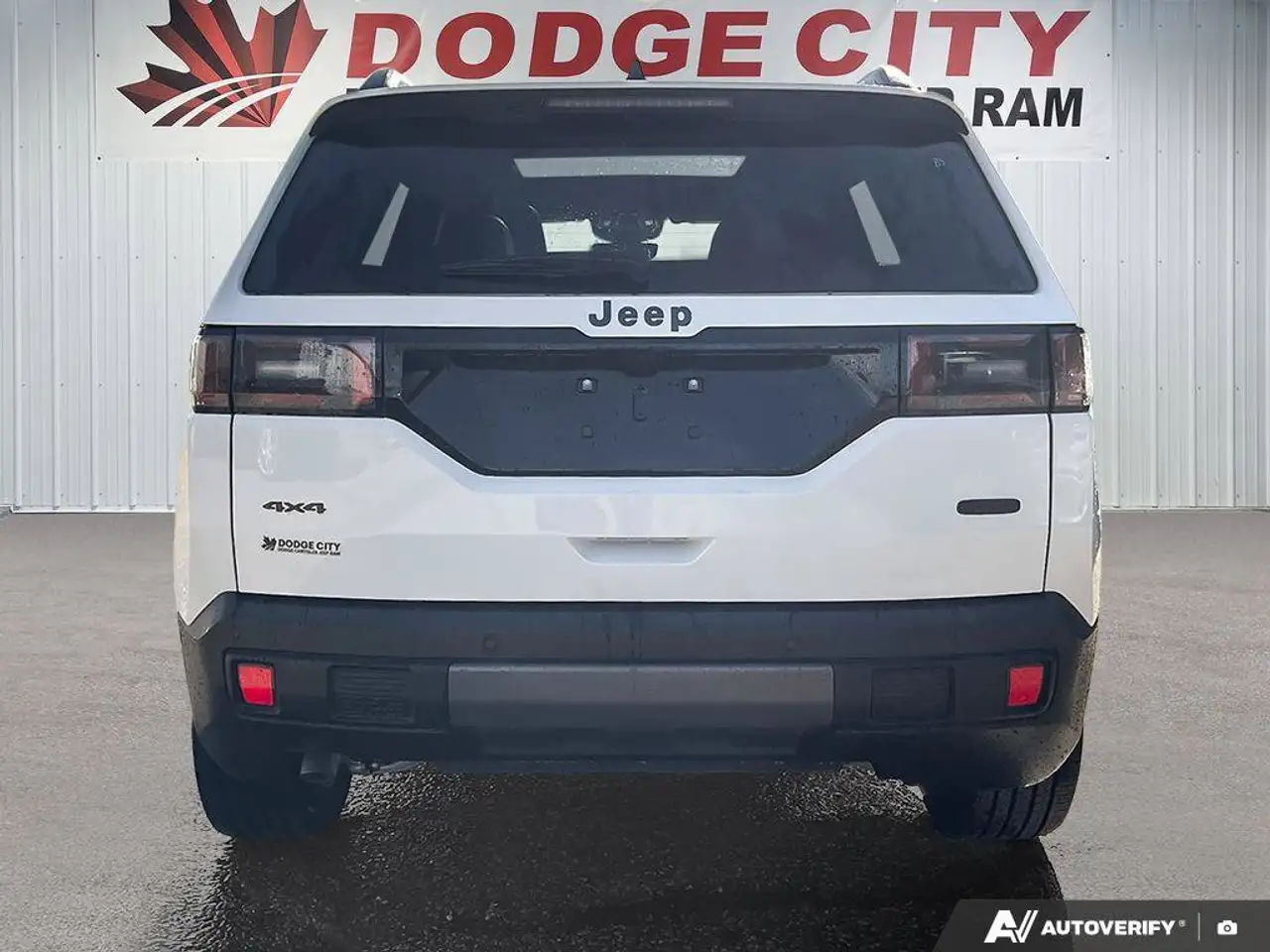 Jeep Cherokee снимка Jeep Cherokee