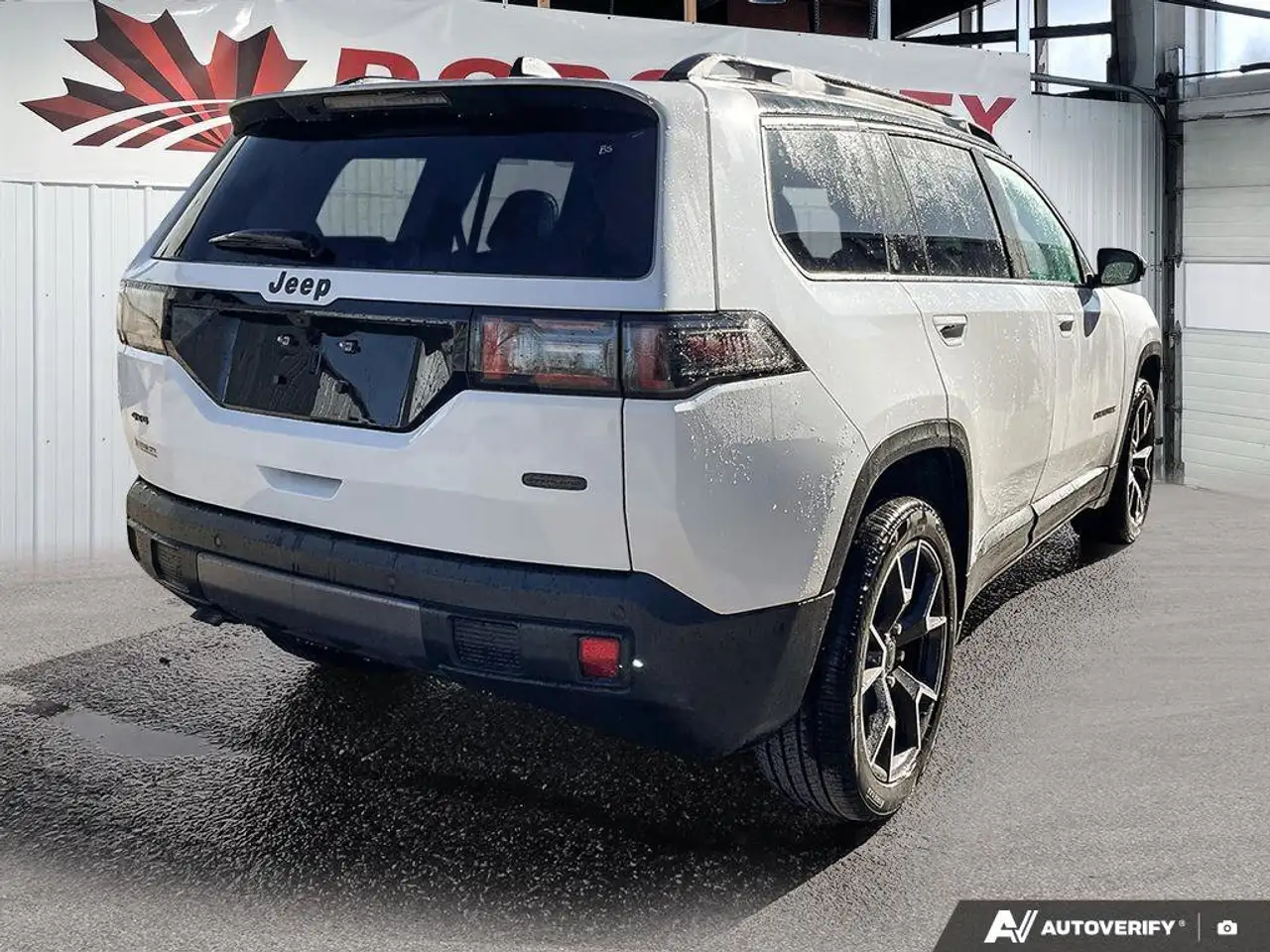 Jeep Cherokee снимка Jeep Cherokee