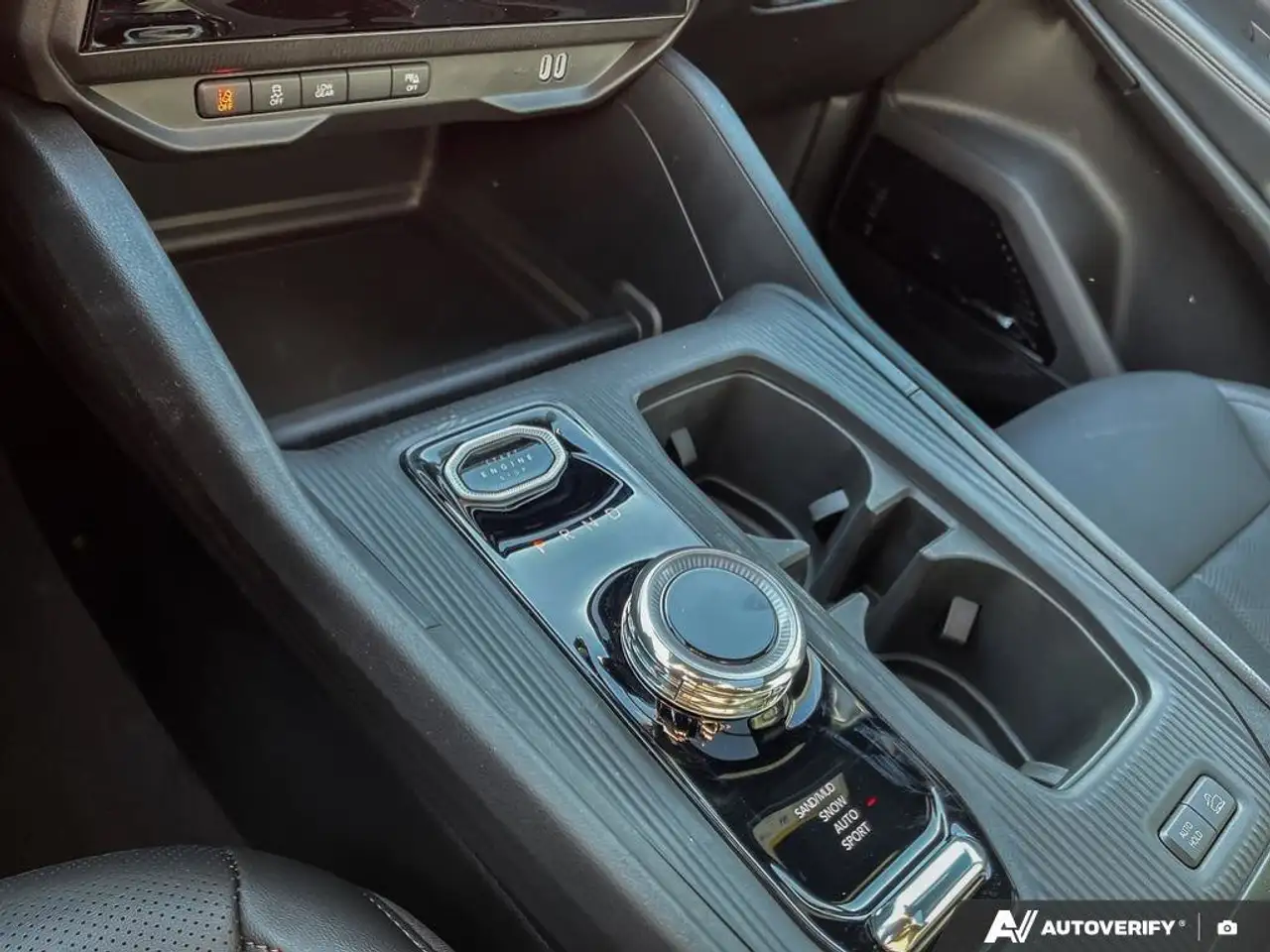 Jeep Cherokee снимка Jeep Cherokee