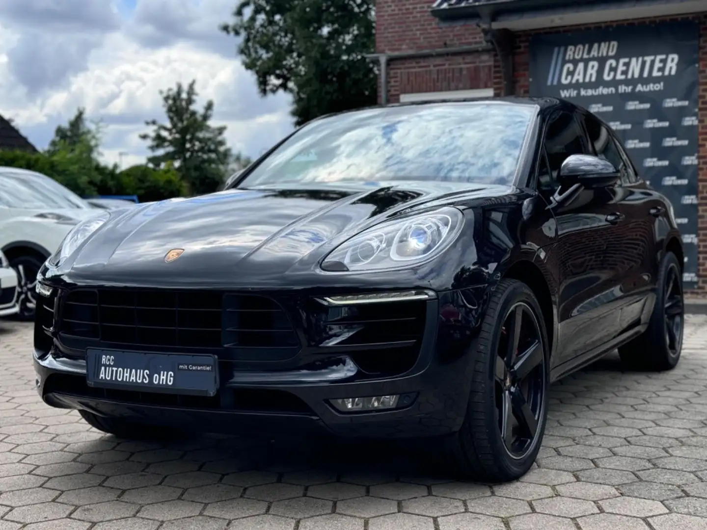 Porsche Macan Turbo Sportabgas Pano Carbon LED Schwarz - 1