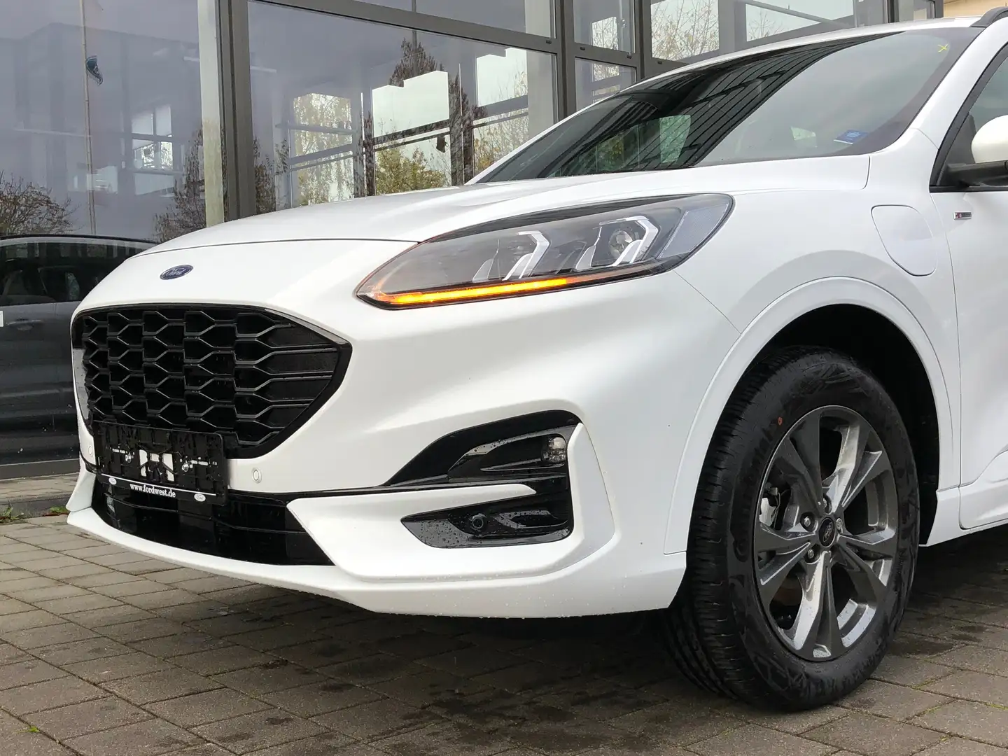 Ford Kuga 552 Kuga 2.5 PHEV Hybrid Automatik ST-Line Blanco - 2