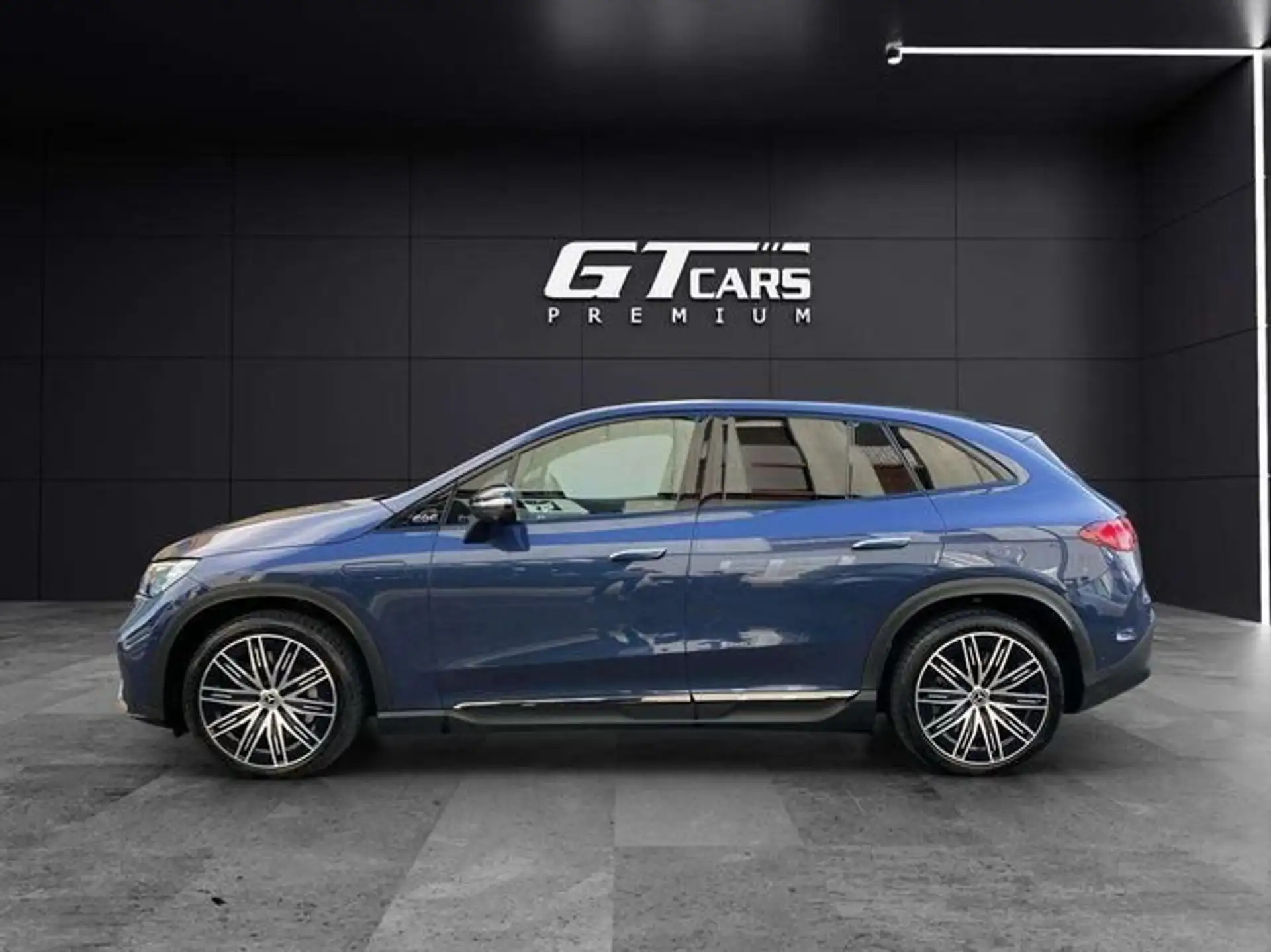 Mercedes-Benz EQE EQE 43 AMG 2024 실버 사진 2