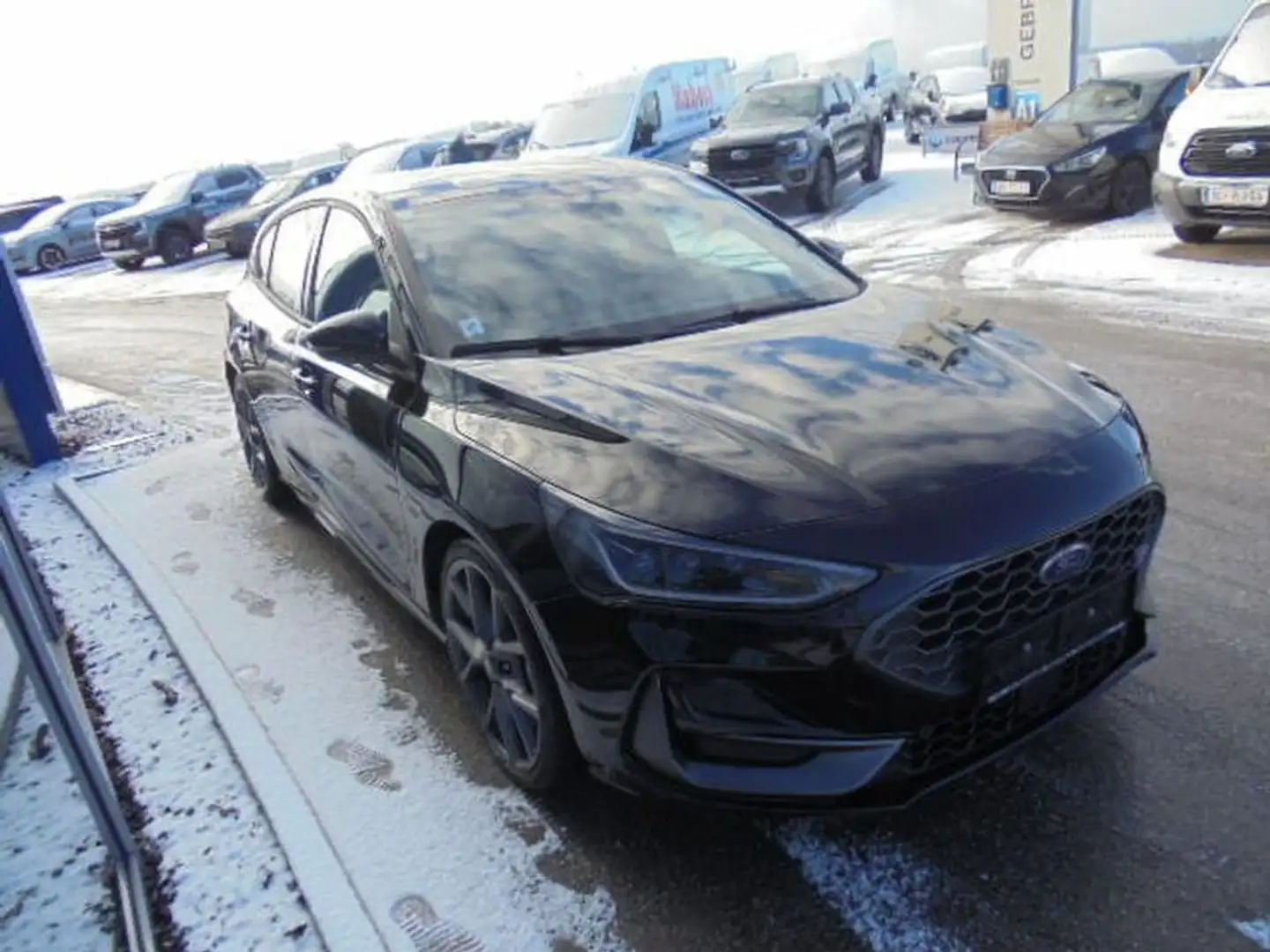 Ford Focus ST X 280PS Benzin Schwarz - 2