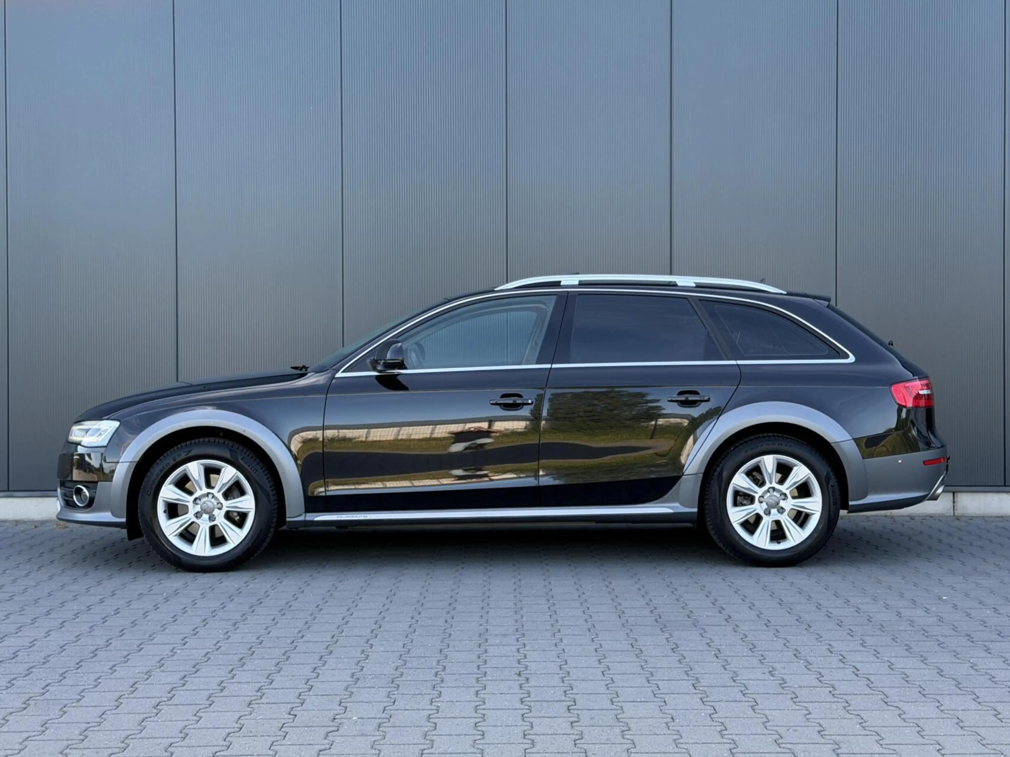 Audi A4 allroad quattro 2.0 TFSI Schuifdak - Xenon - Trekhaak - St — photo 9