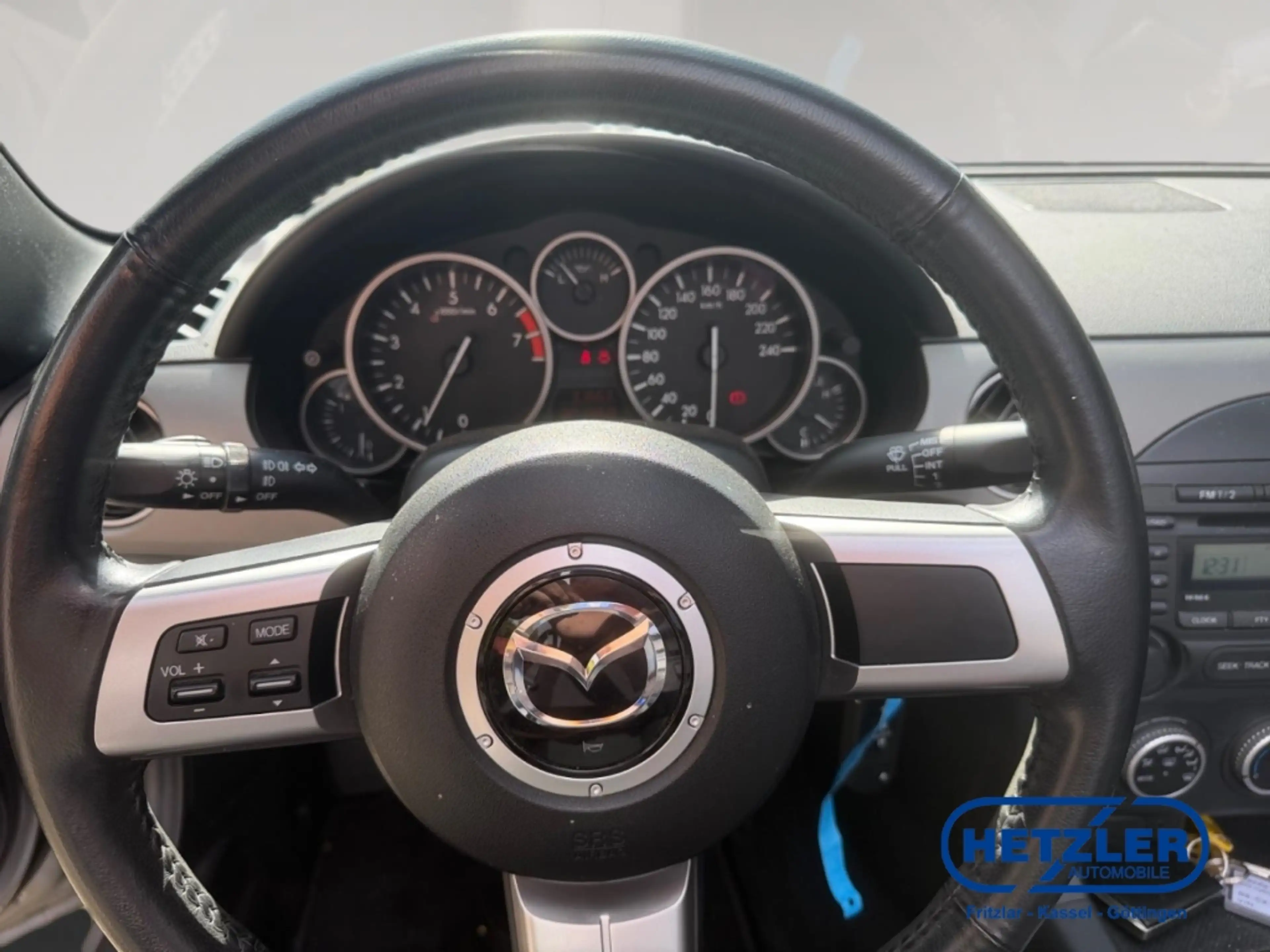 Mazda MX-5 1.8 Center-Line Sommerfahrzeug erst 31tkm Sportaus — photo 9
