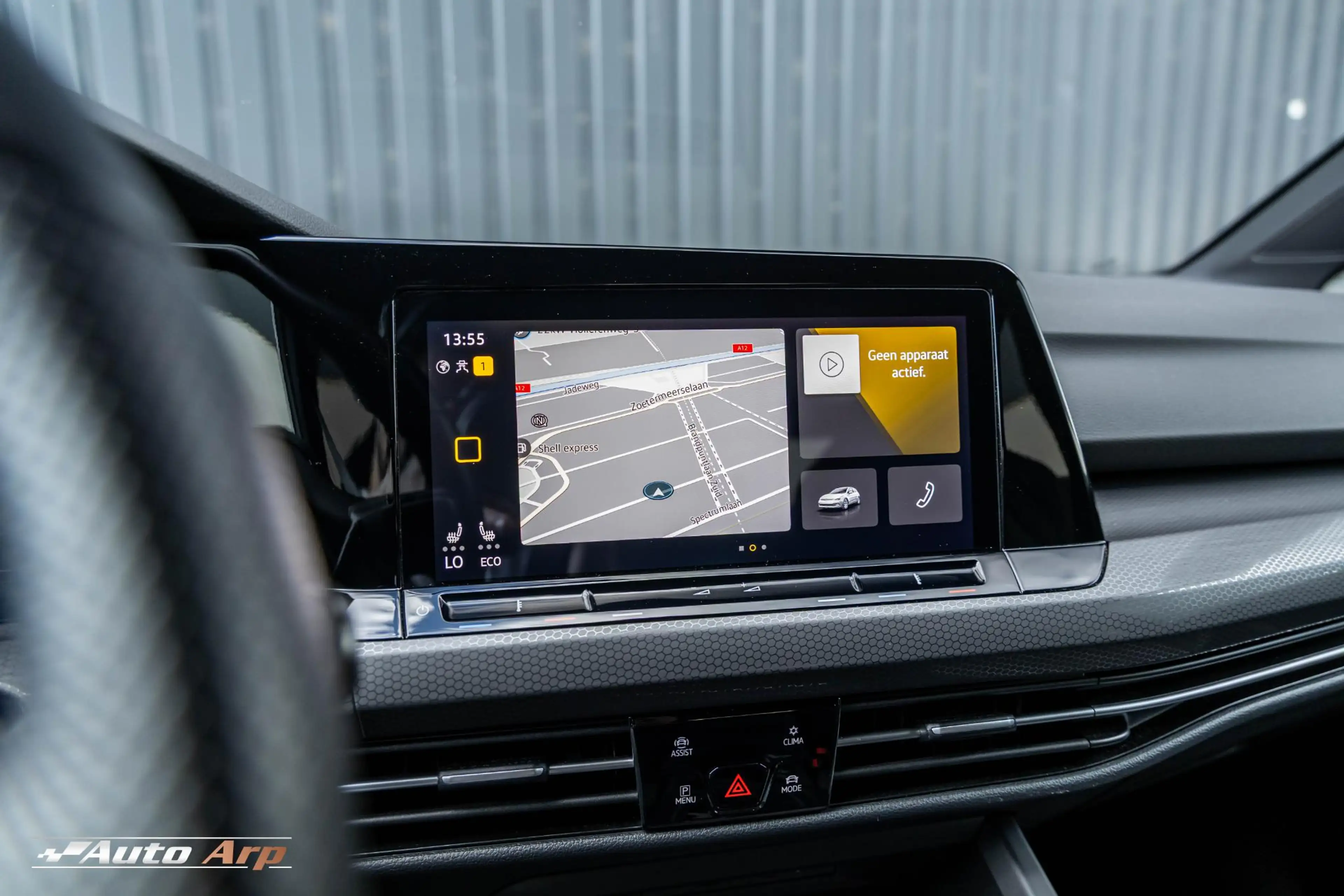 Volkswagen Golf GTE 1.4 eHybrid — photo 15