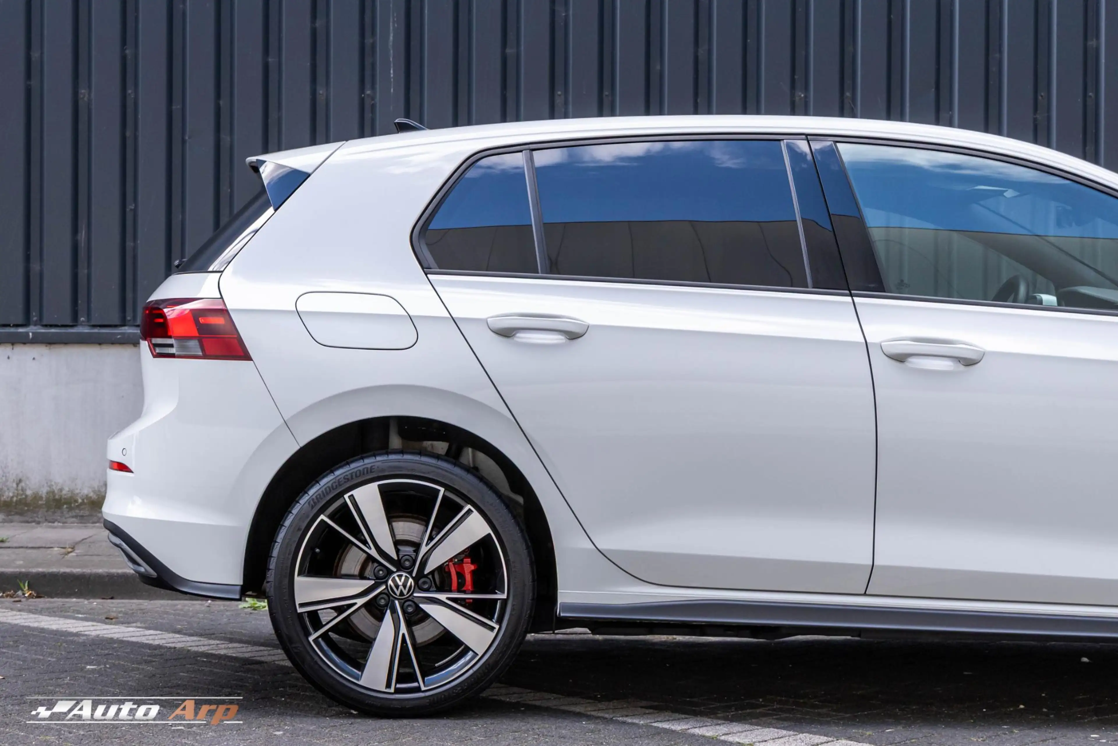 Volkswagen Golf GTE 1.4 eHybrid — photo 3