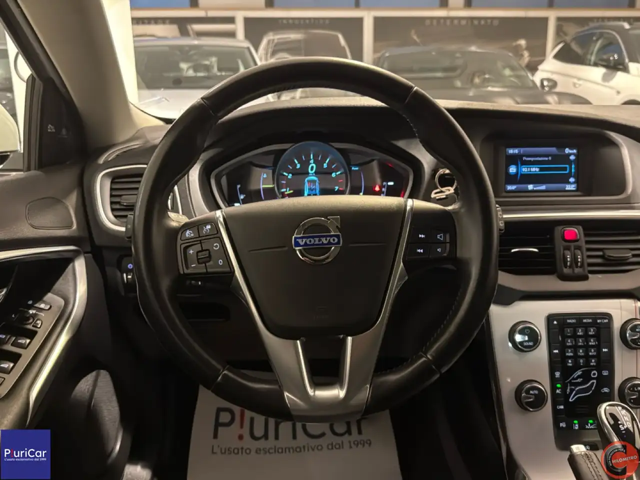 2014 Volvo V40 T4 Momentum 180cv auto Cruise Fari Xeno Blis 17”, photograph 9