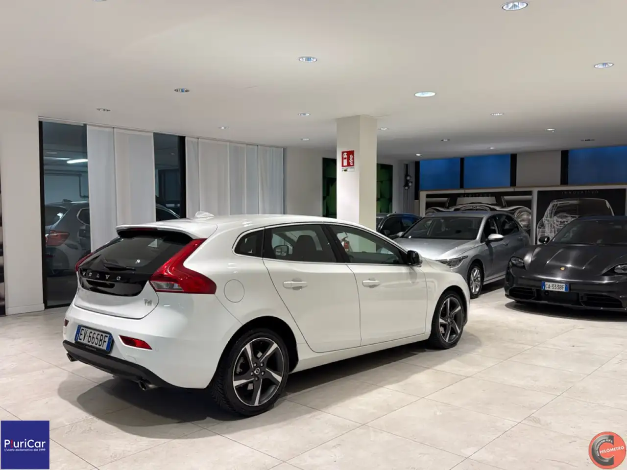 2014 Volvo V40 T4 Momentum 180cv auto Cruise Fari Xeno Blis 17”, photograph 7