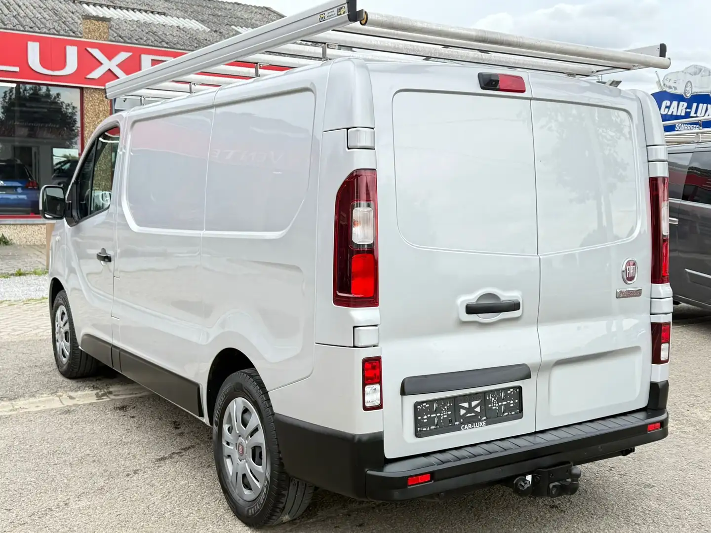 Fiat Talento 2,0 MULTIJET 145 CV GPS TVA DEDCUC Grijs - 2