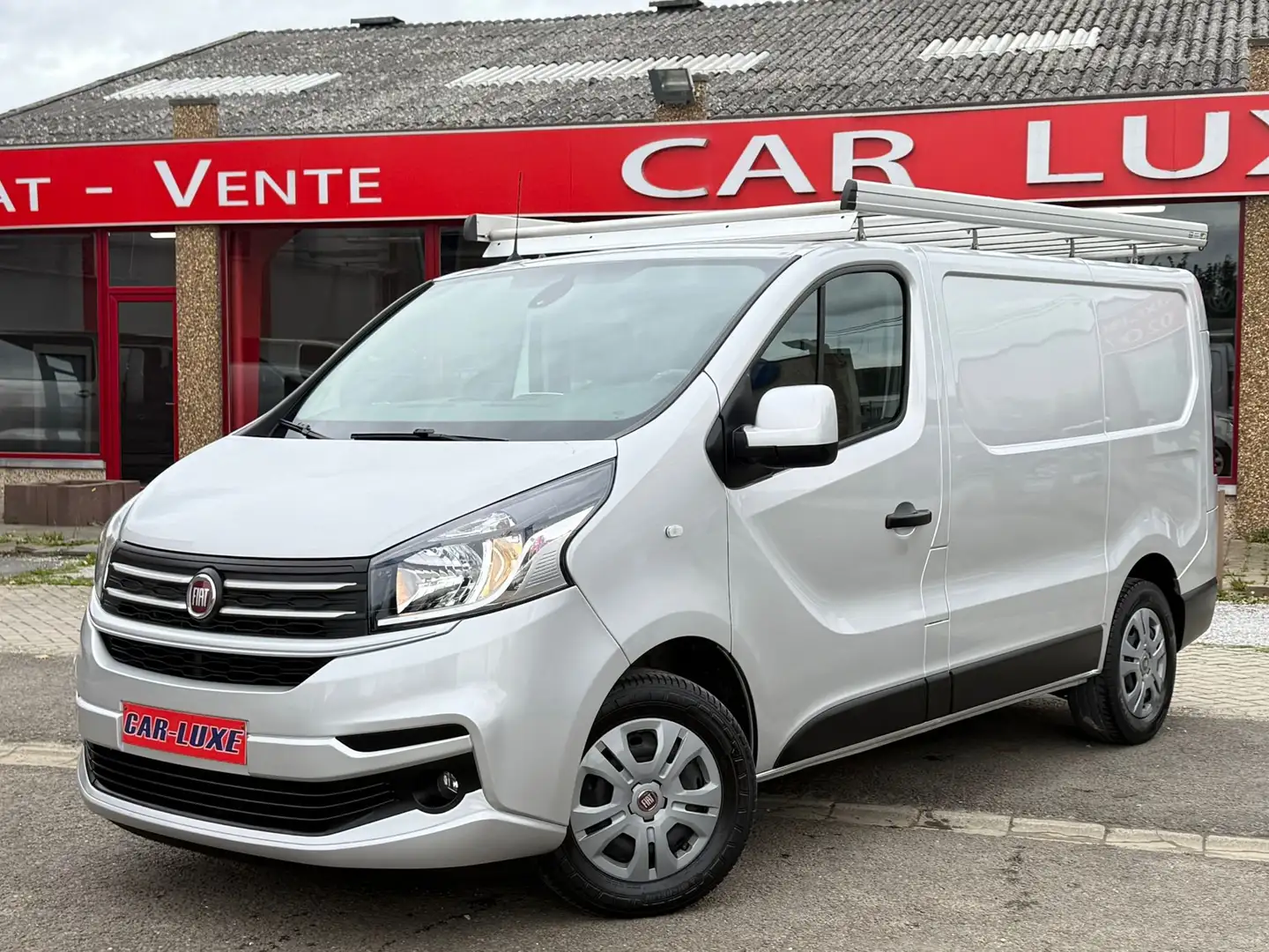 Fiat Talento 2,0 MULTIJET 145 CV GPS TVA DEDCUC Grijs - 1