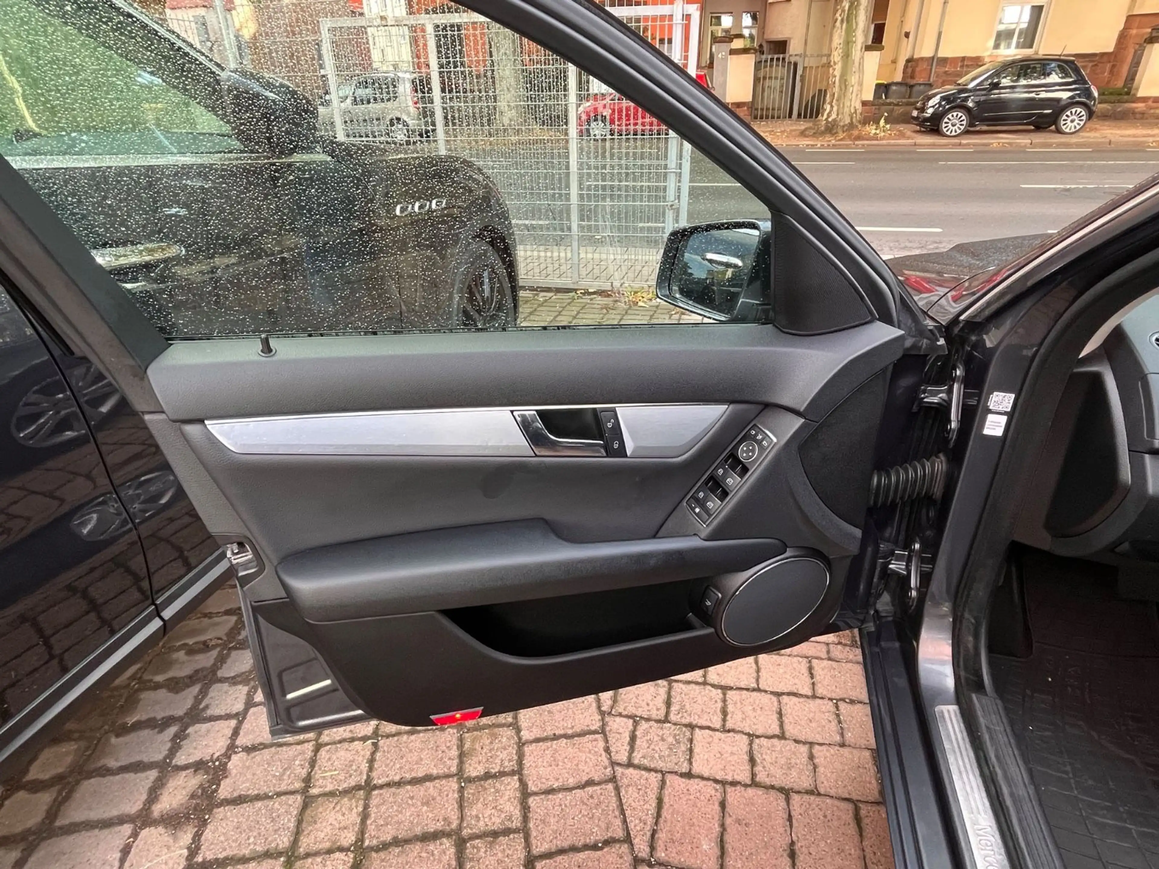 Mercedes-Benz C 250 CDI  Limousine BlueEfficiency — photo 10