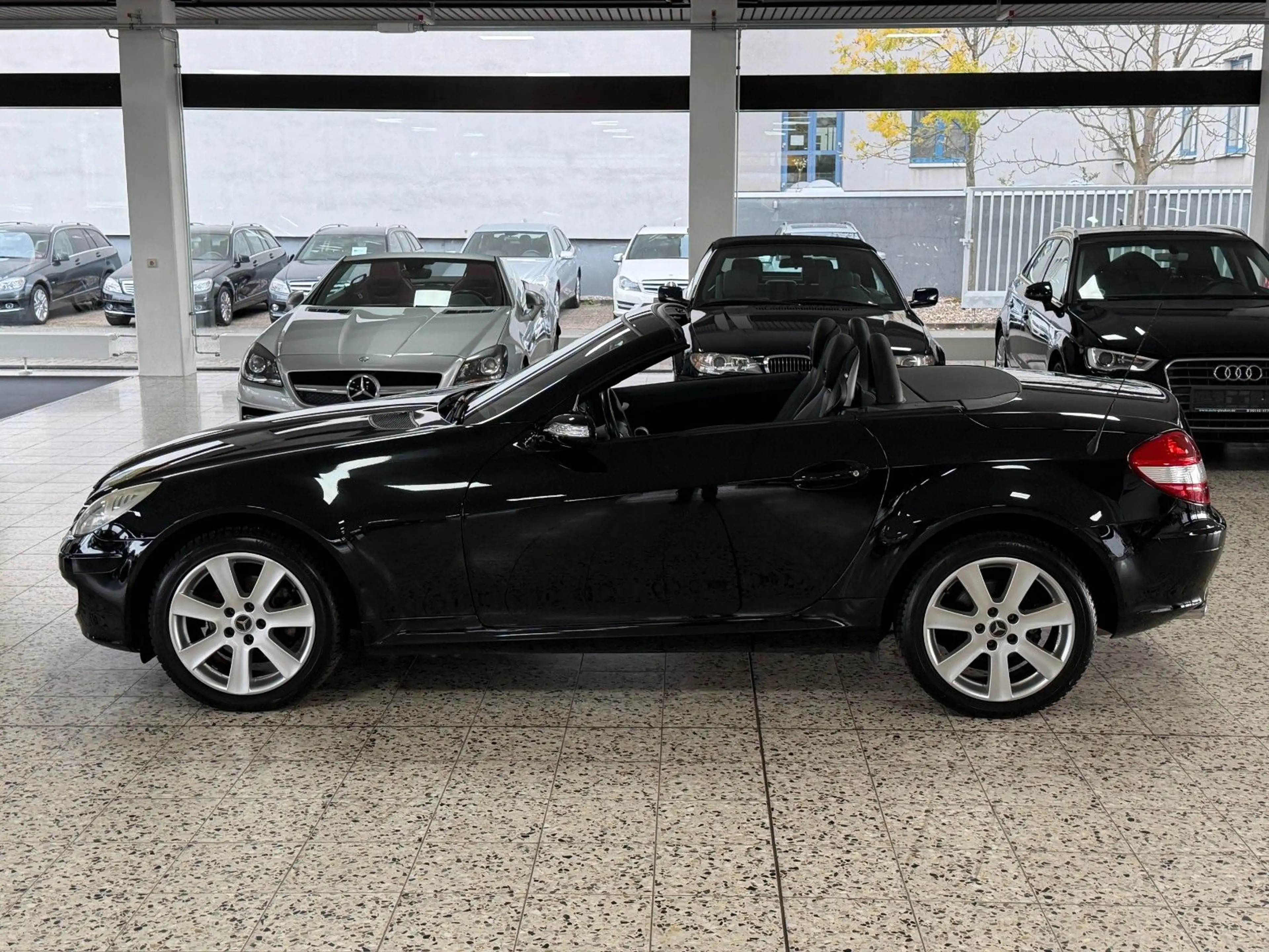 Mercedes-Benz SLK 200 Kompressor/Xenon/Leder/Airscarf/2.Hand — photo 8