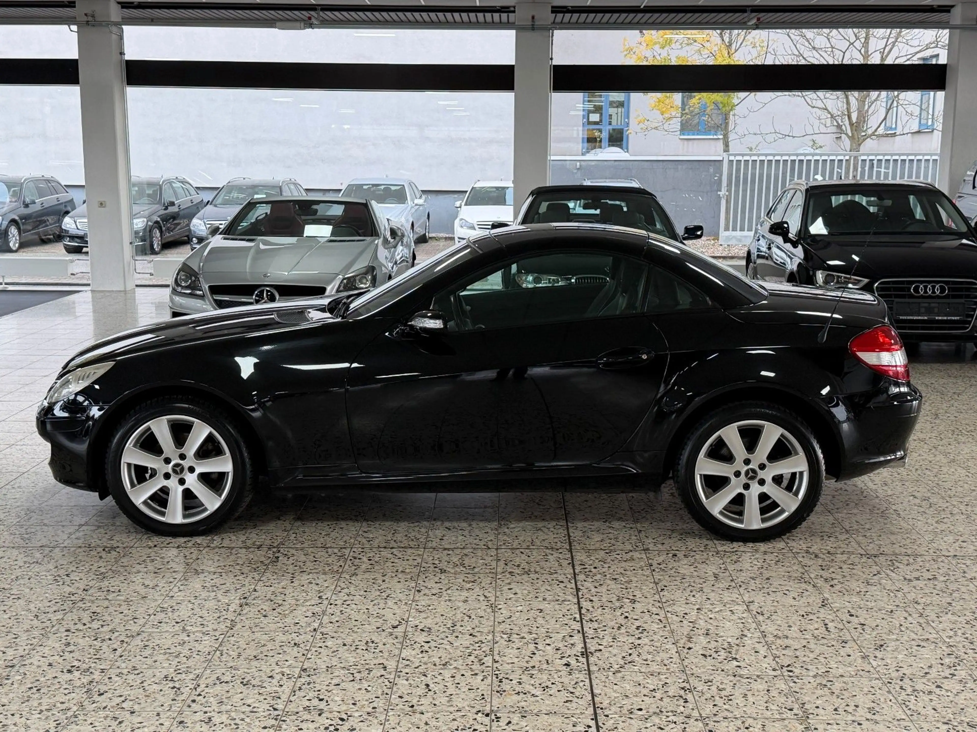 Mercedes-Benz SLK 200 Kompressor/Xenon/Leder/Airscarf/2.Hand — photo 7