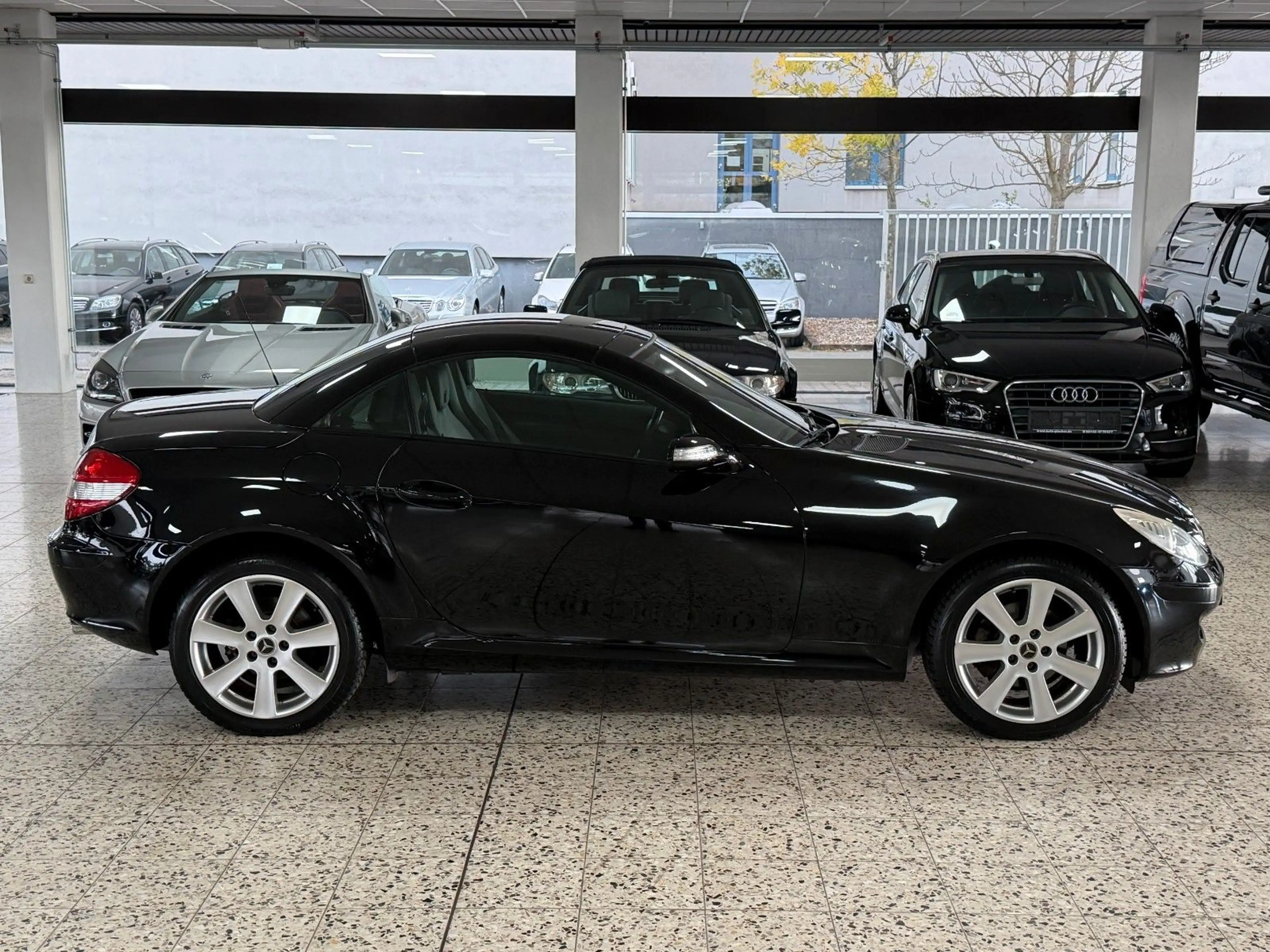 Mercedes-Benz SLK 200 Kompressor/Xenon/Leder/Airscarf/2.Hand — photo 5