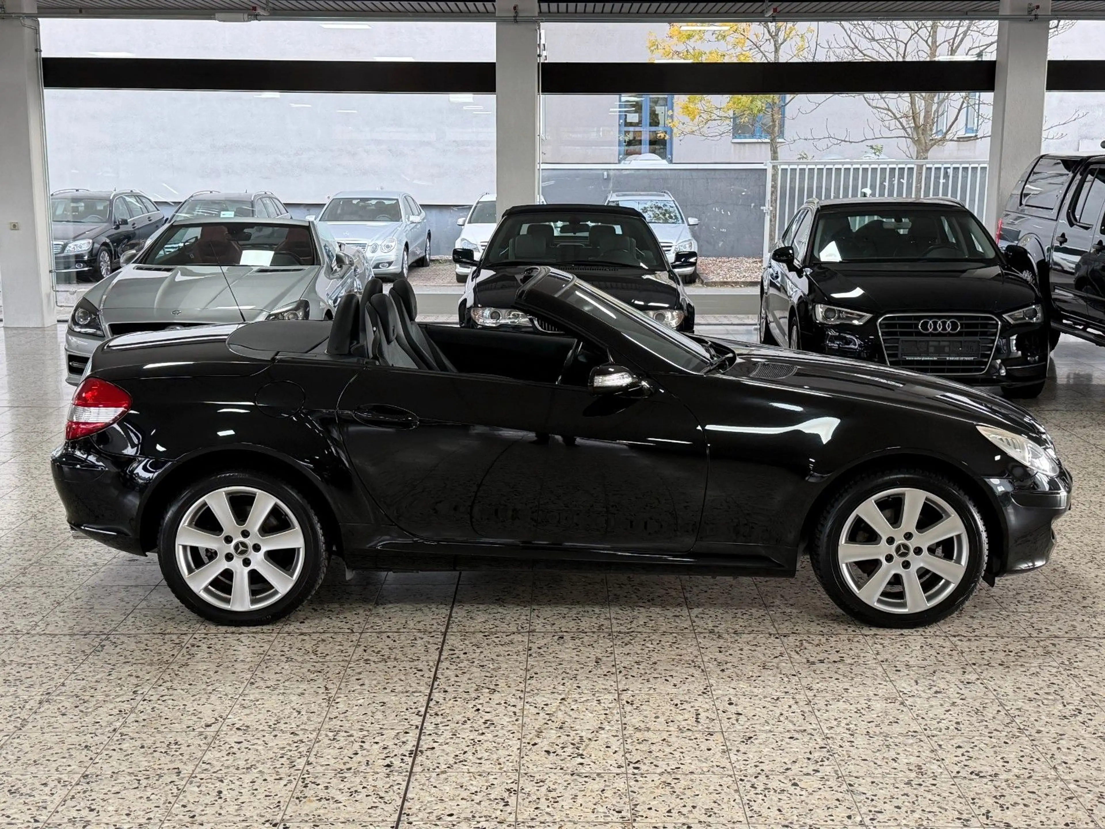 Mercedes-Benz SLK 200 Kompressor/Xenon/Leder/Airscarf/2.Hand — photo 6