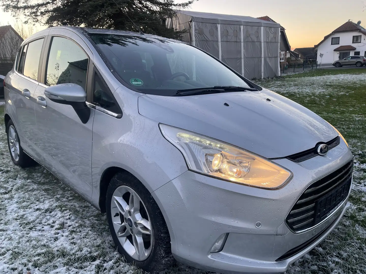 Ford B-Max 1.6 Automatik Gris - 1