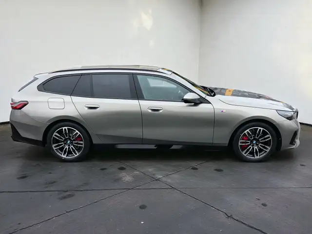 BMW 540 540d Touring MHEV xDrive Aut. Ansicht 3