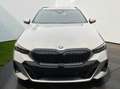 BMW 540 540d Touring MHEV xDrive Aut. Silber - thumbnail 2