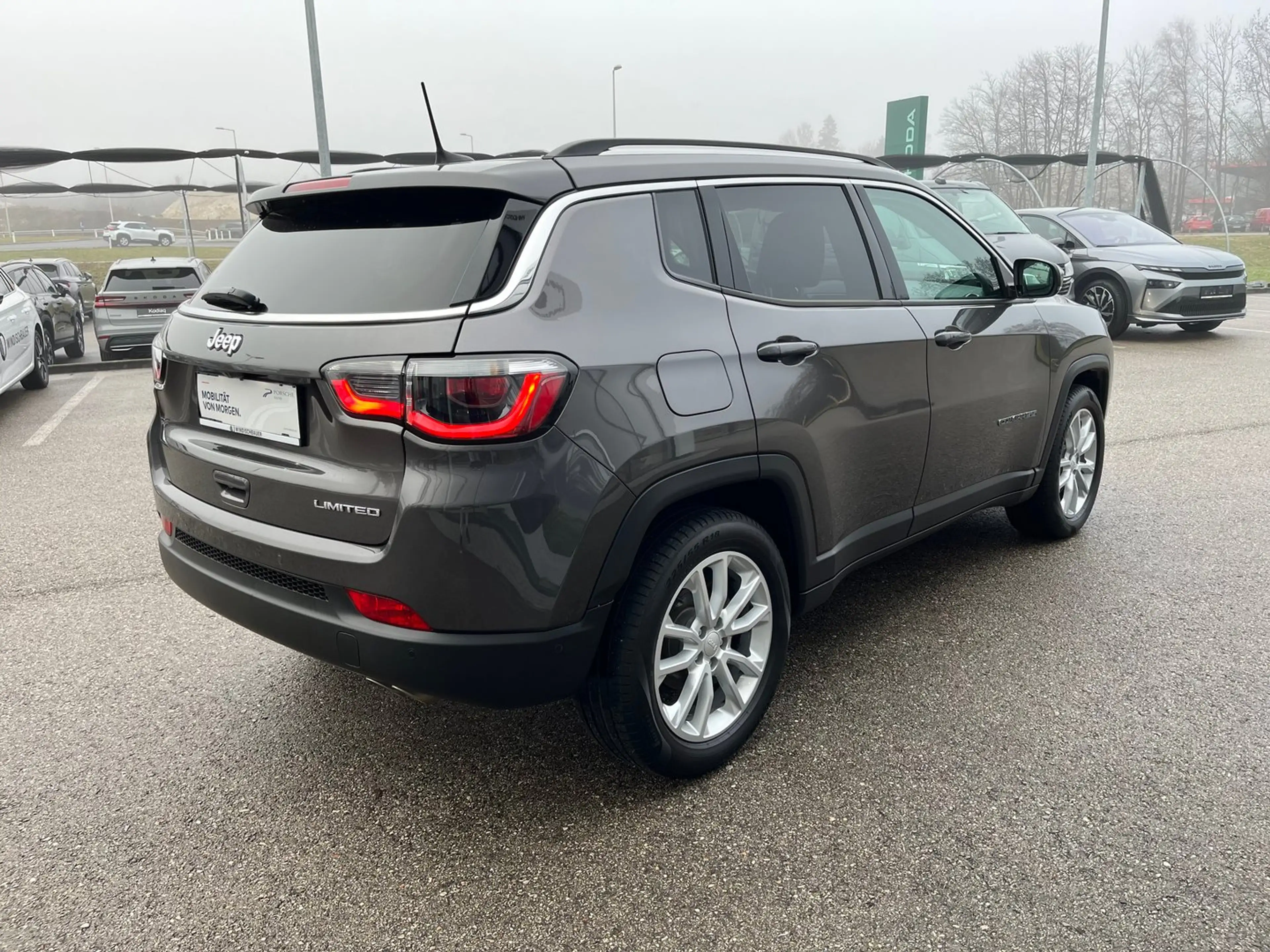 Jeep Compass Limited FWD — photo 4