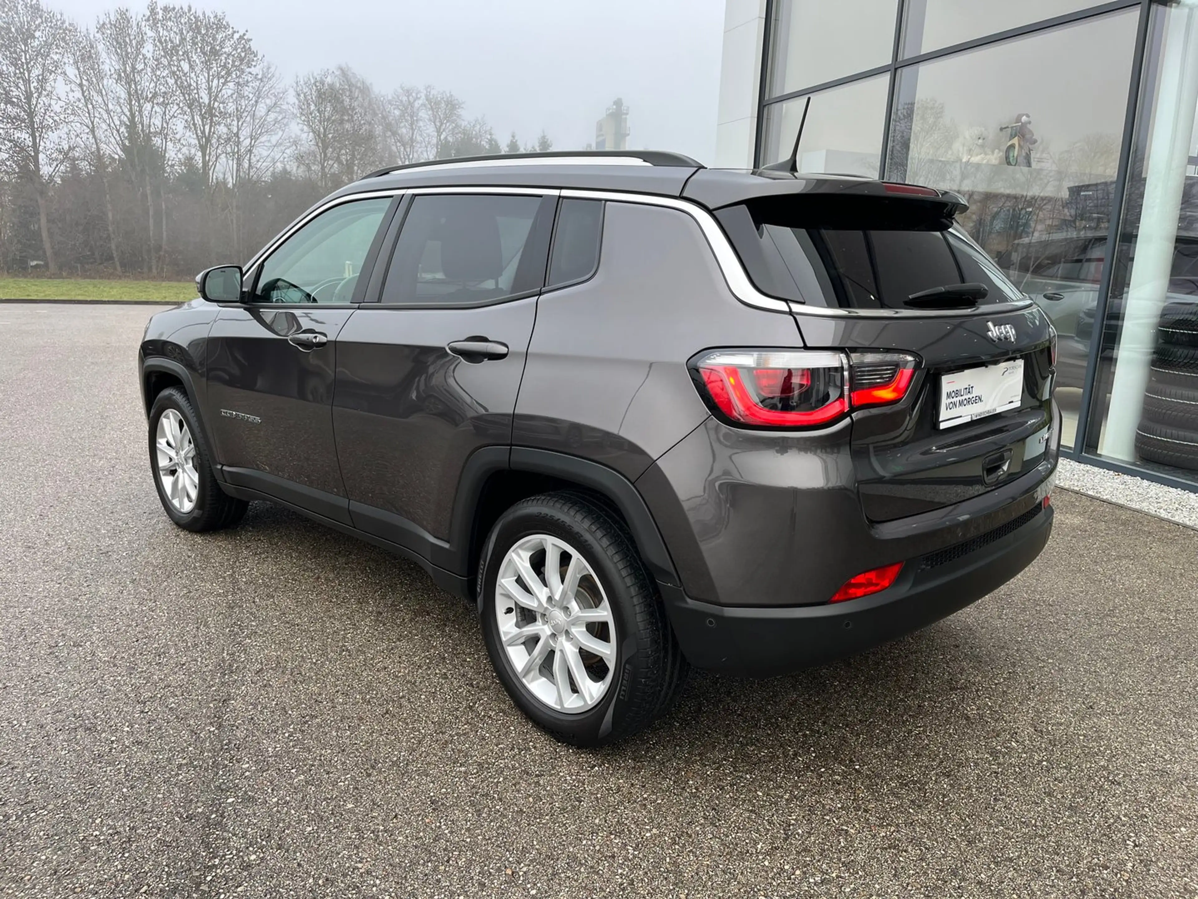 Jeep Compass Limited FWD — photo 6
